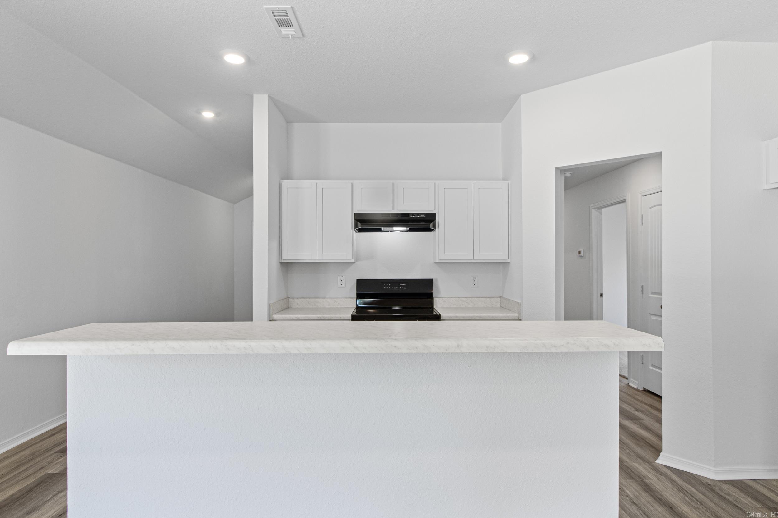 COUNTRY CLUB OF ARK THE - Residential