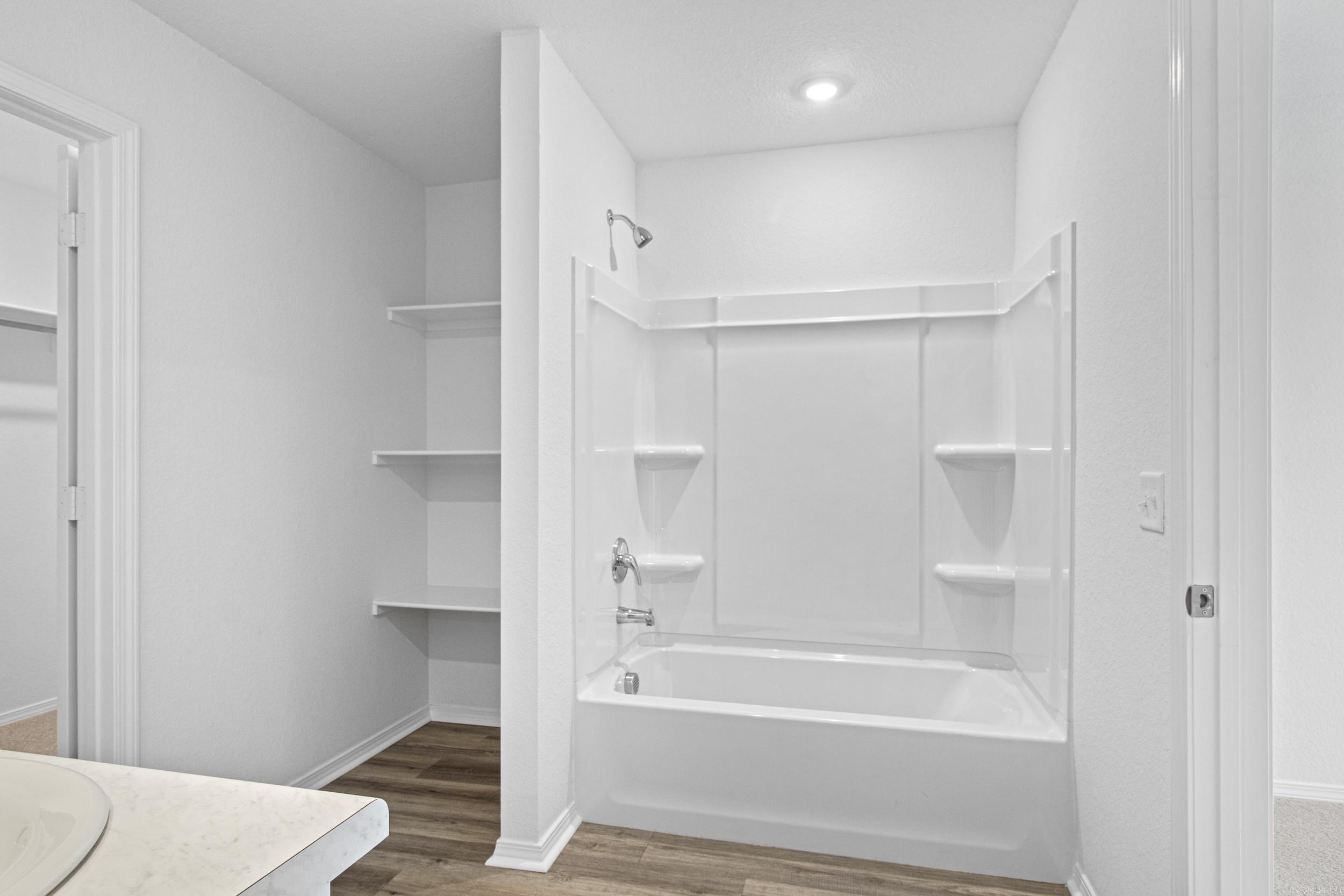 COUNTRY CLUB OF ARK THE - Residential