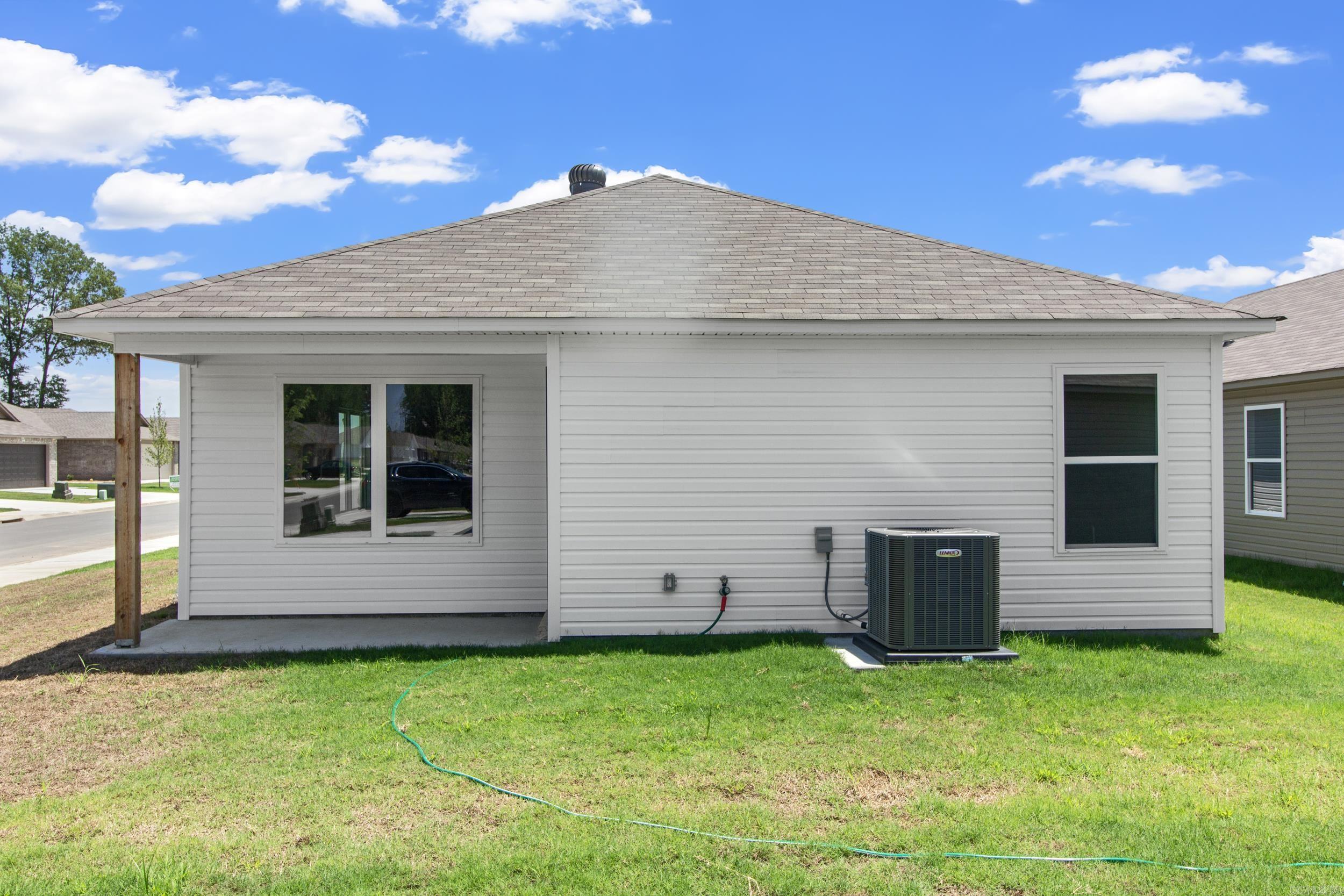 COUNTRY CLUB OF ARK THE - Residential