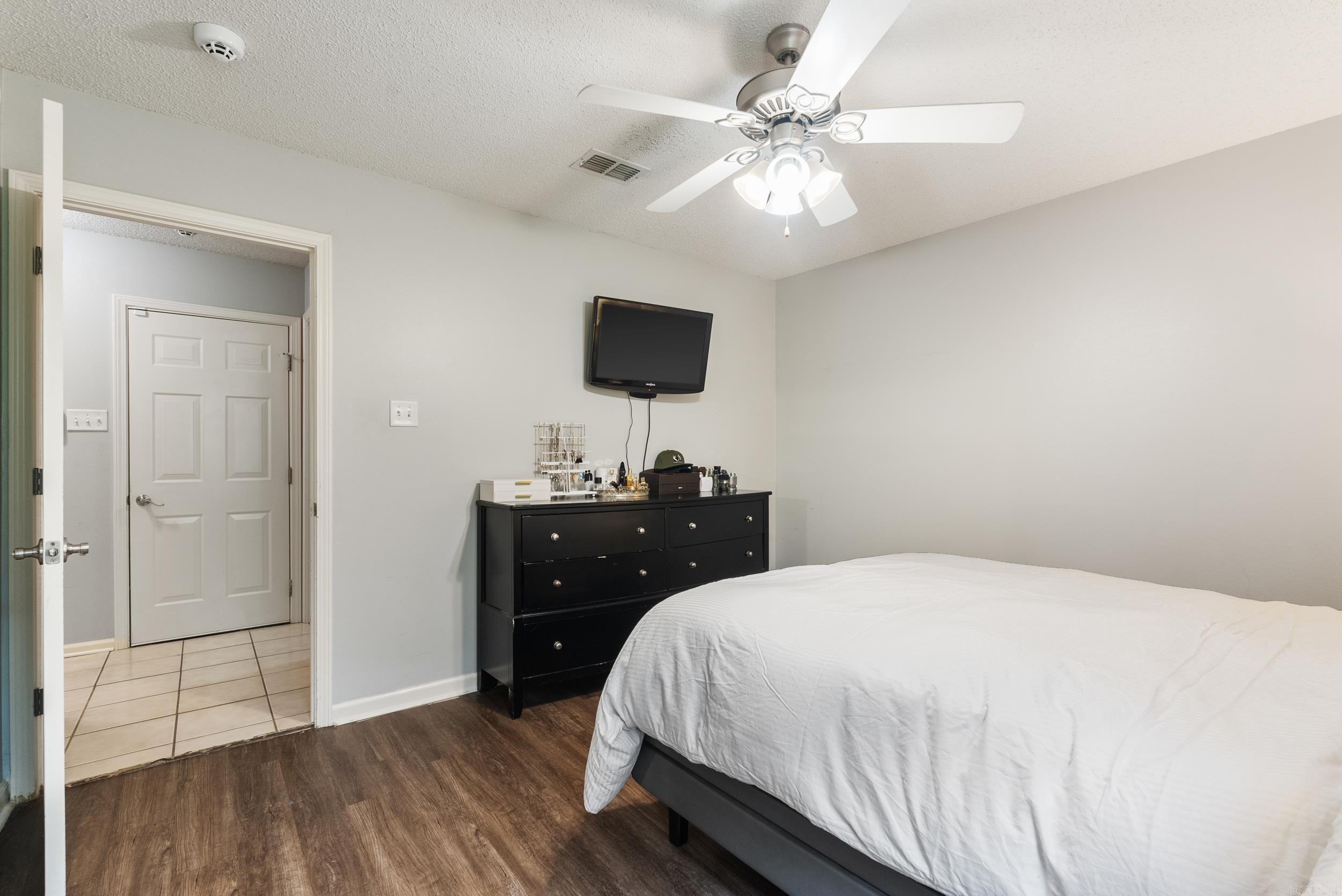 SANDALWOOD - Residential