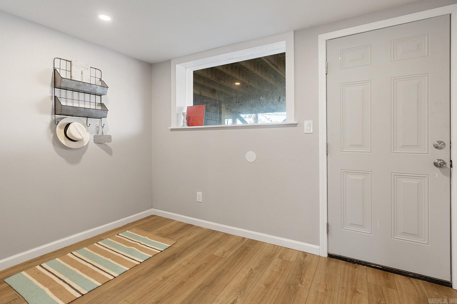 INDIANHEAD LAKES EST - Residential