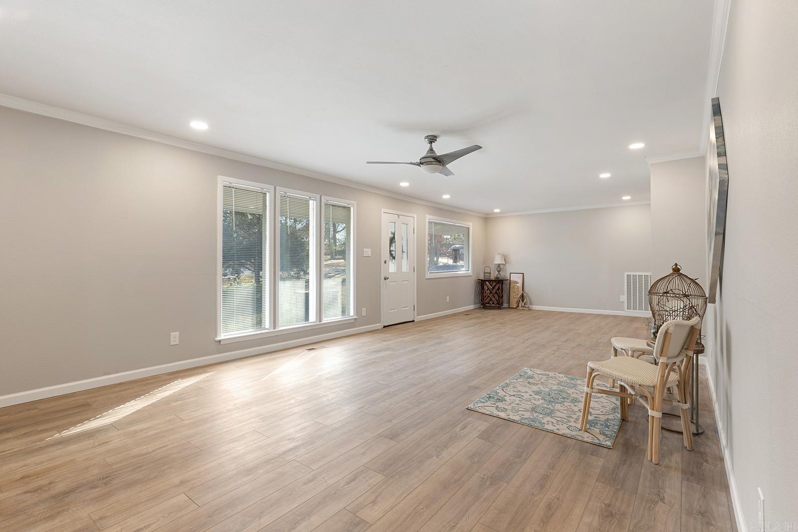 INDIANHEAD LAKES EST - Residential