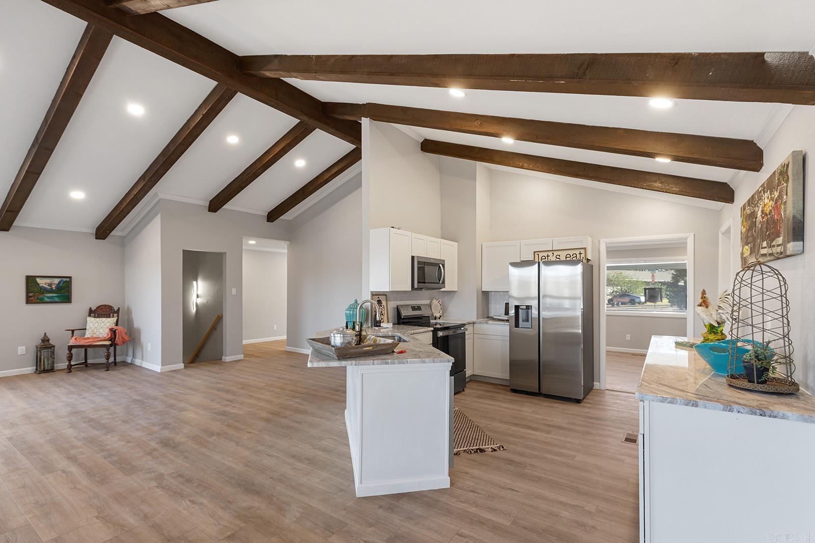 INDIANHEAD LAKES EST - Residential