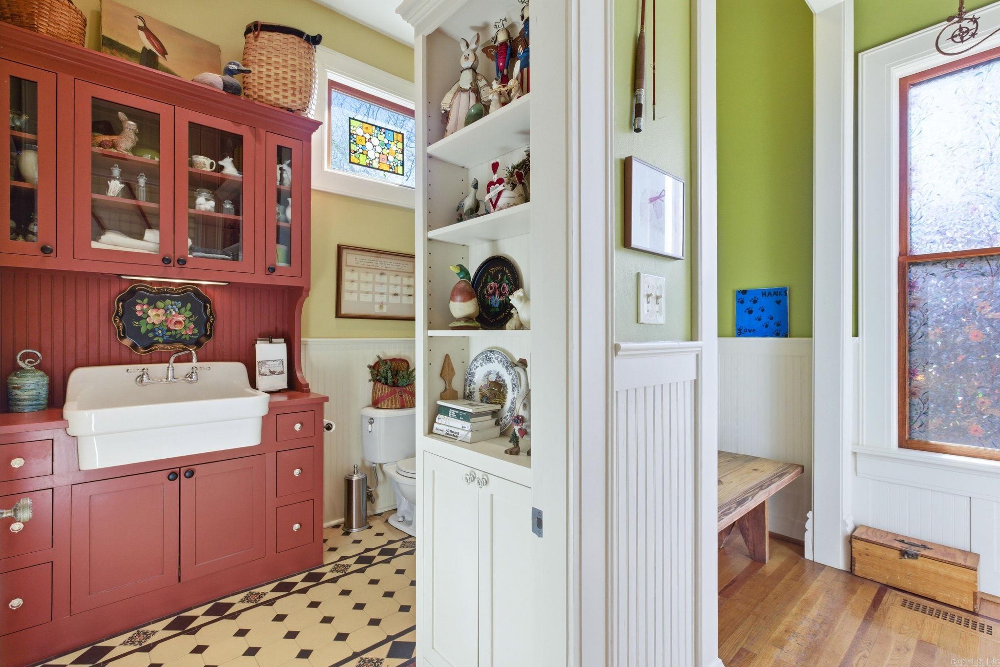 Weldon E Wrights - Residential