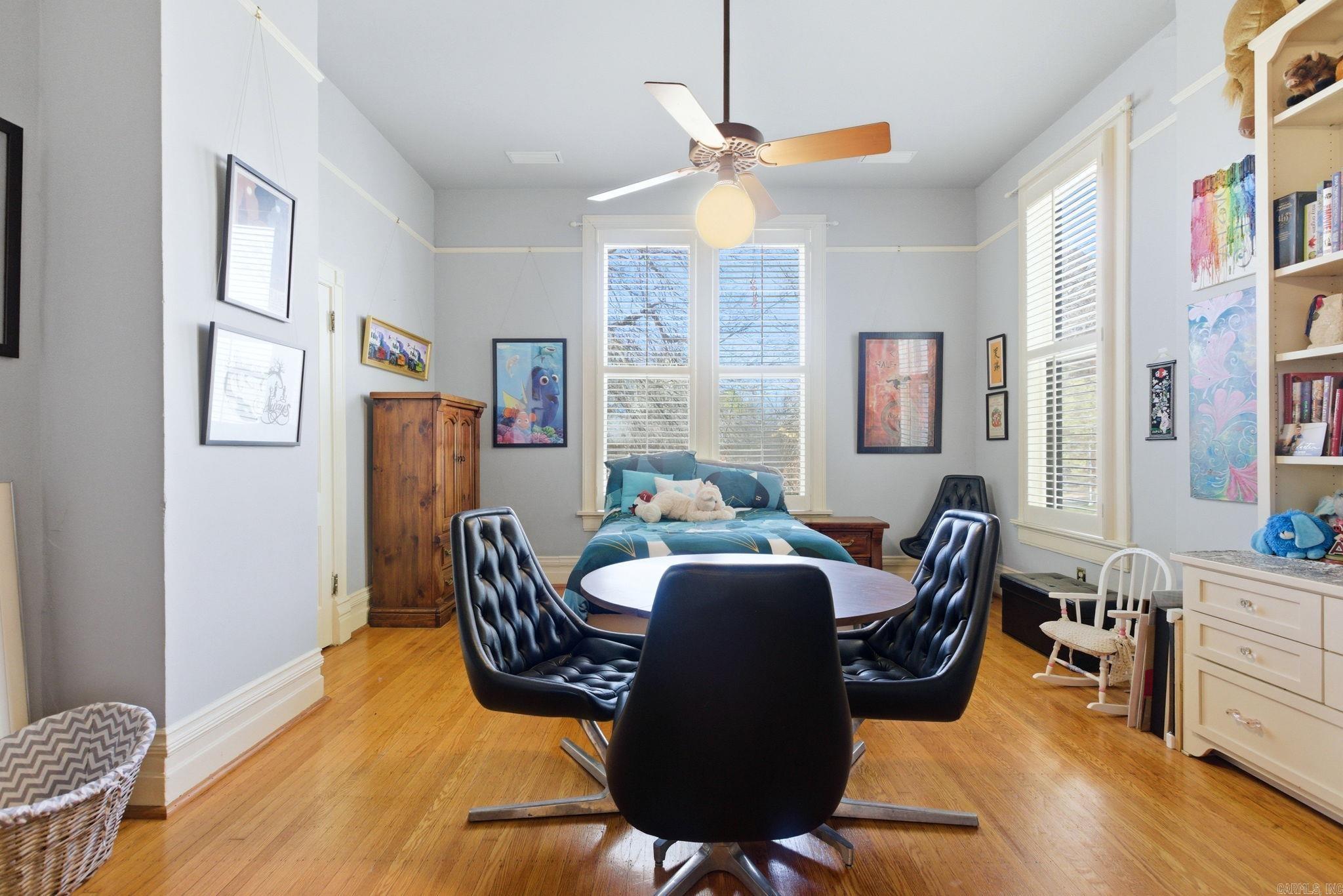 Weldon E Wrights - Residential