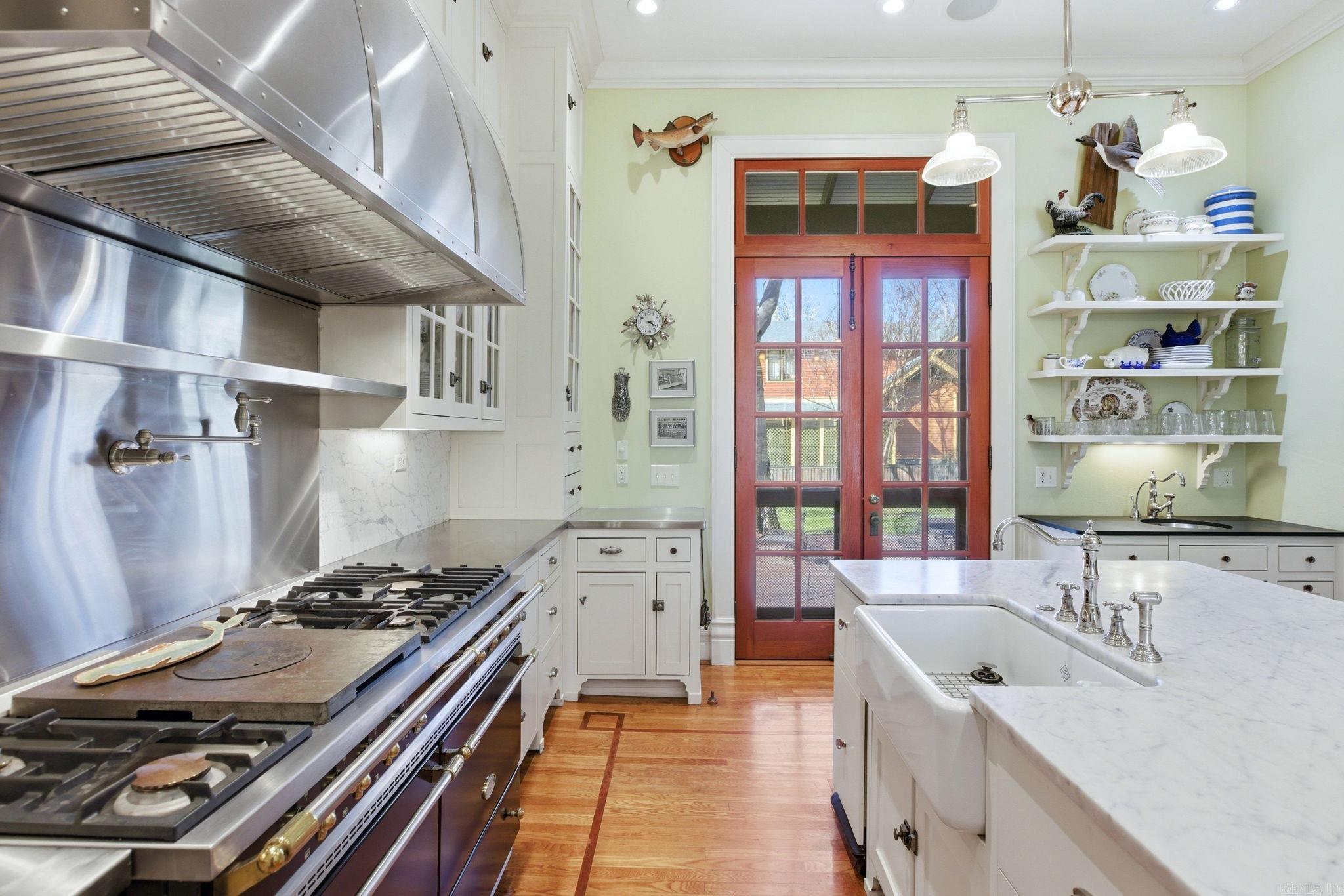 Weldon E Wrights - Residential