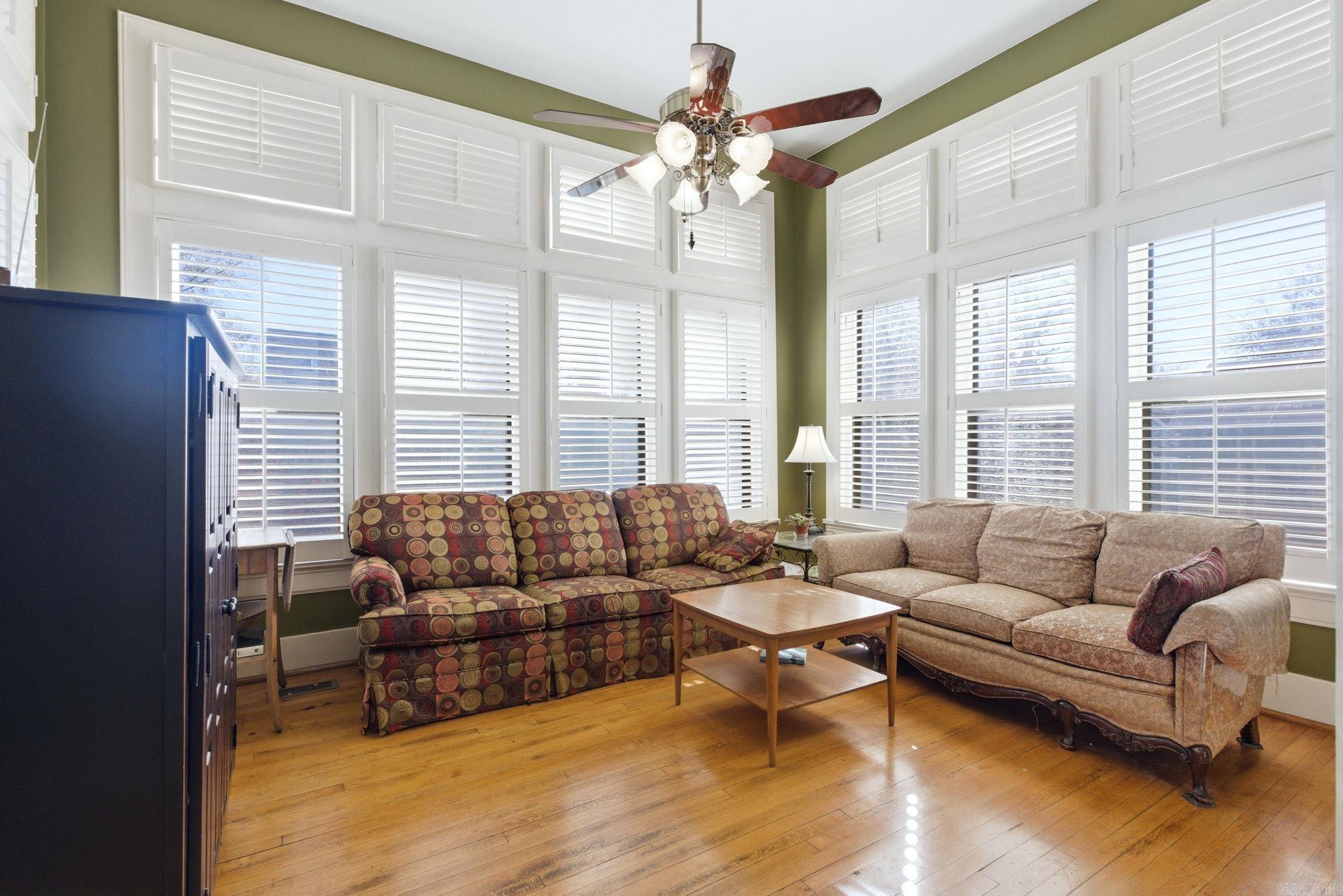 Weldon E Wrights - Residential