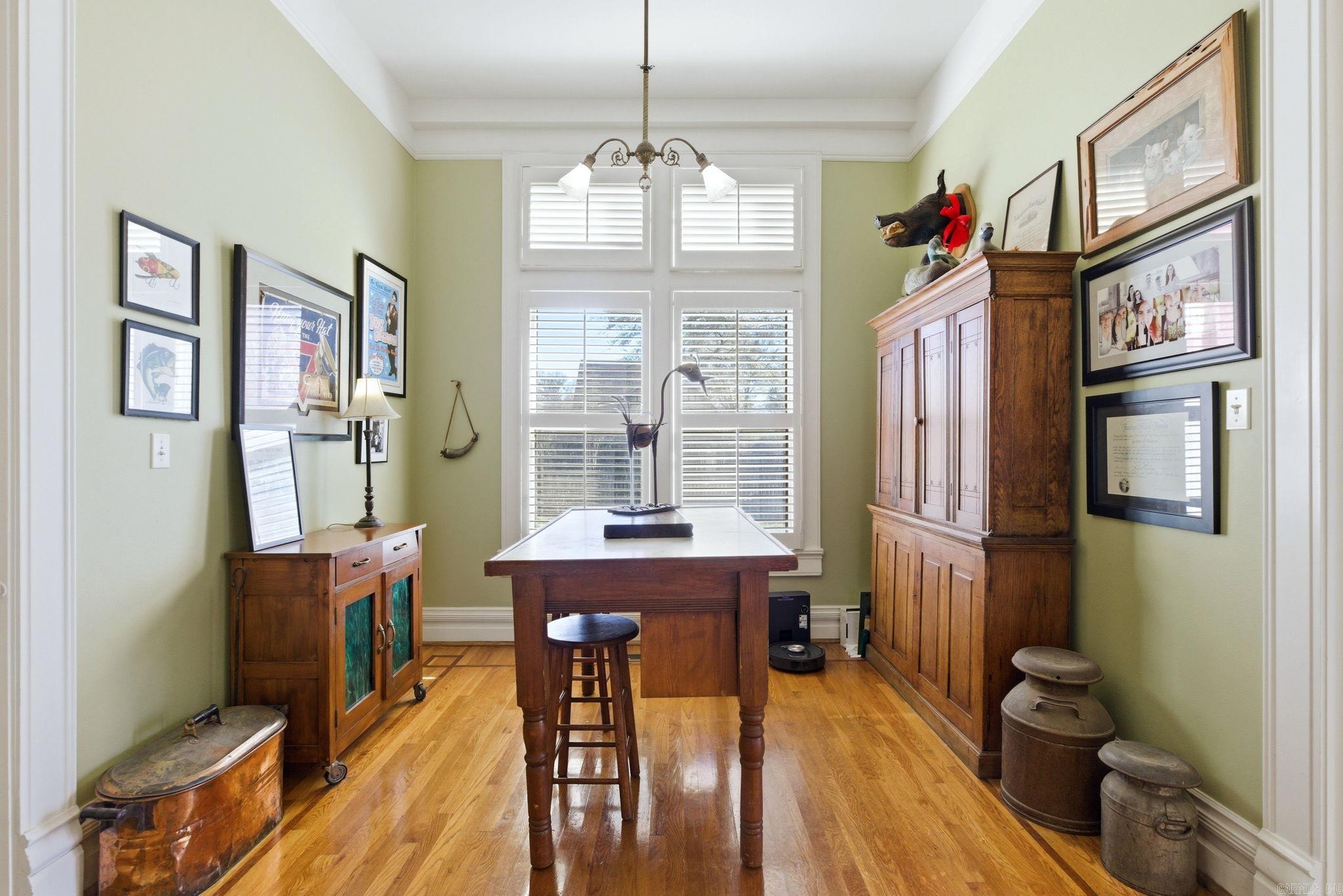 Weldon E Wrights - Residential