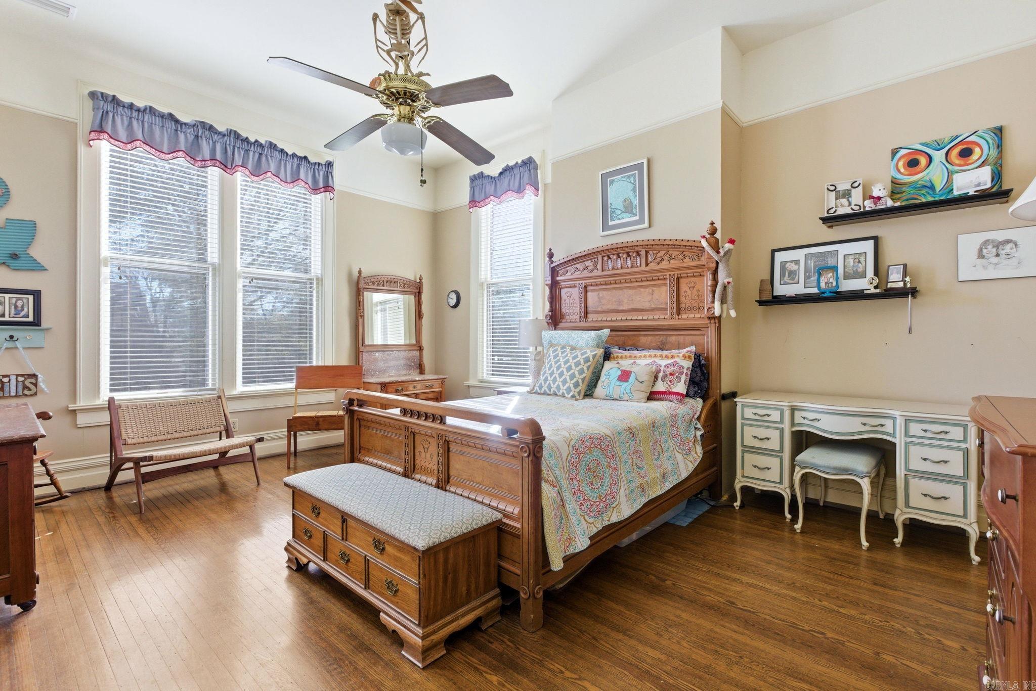 Weldon E Wrights - Residential