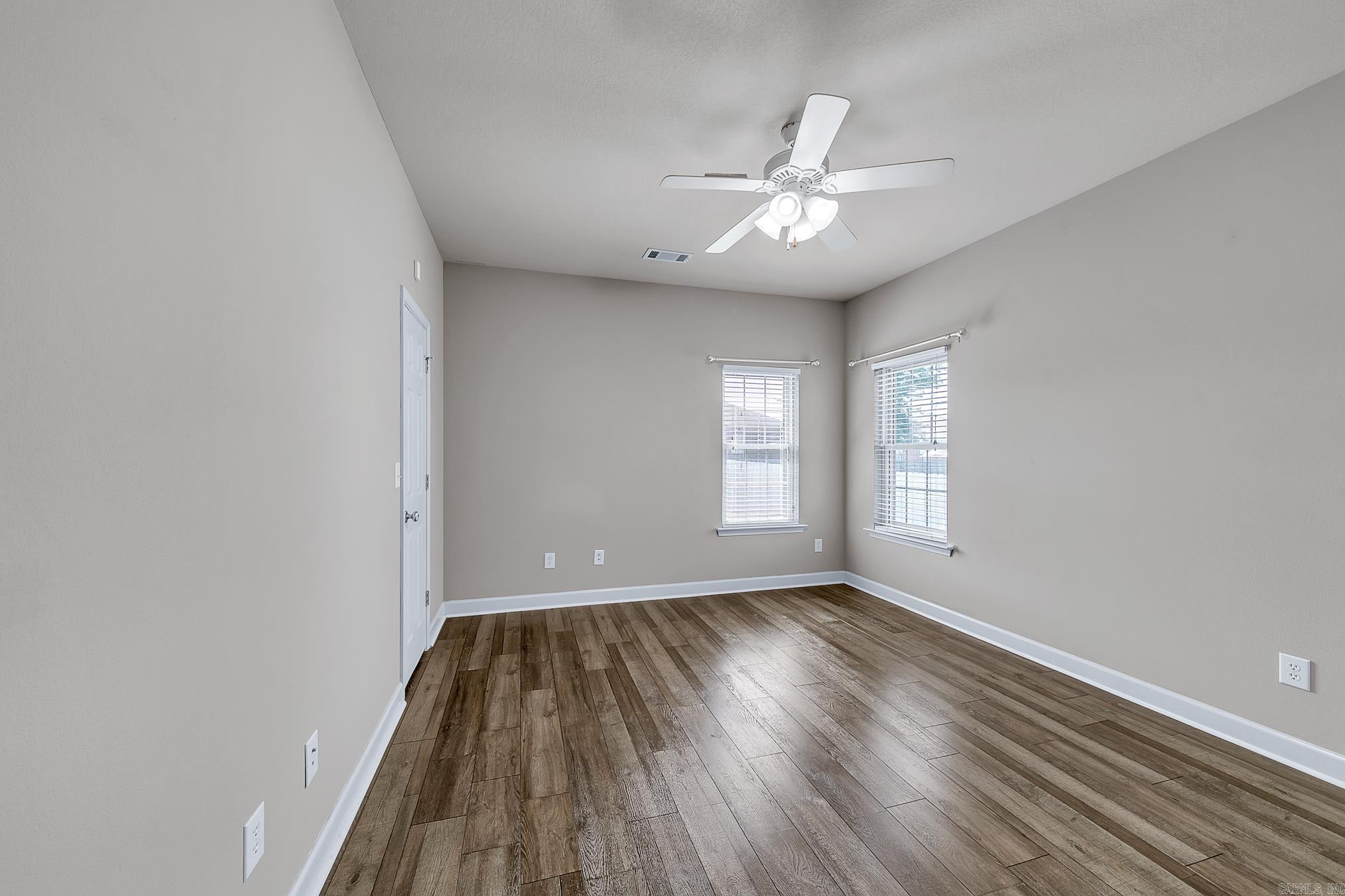 Stonehedge Place II - Residential Lease