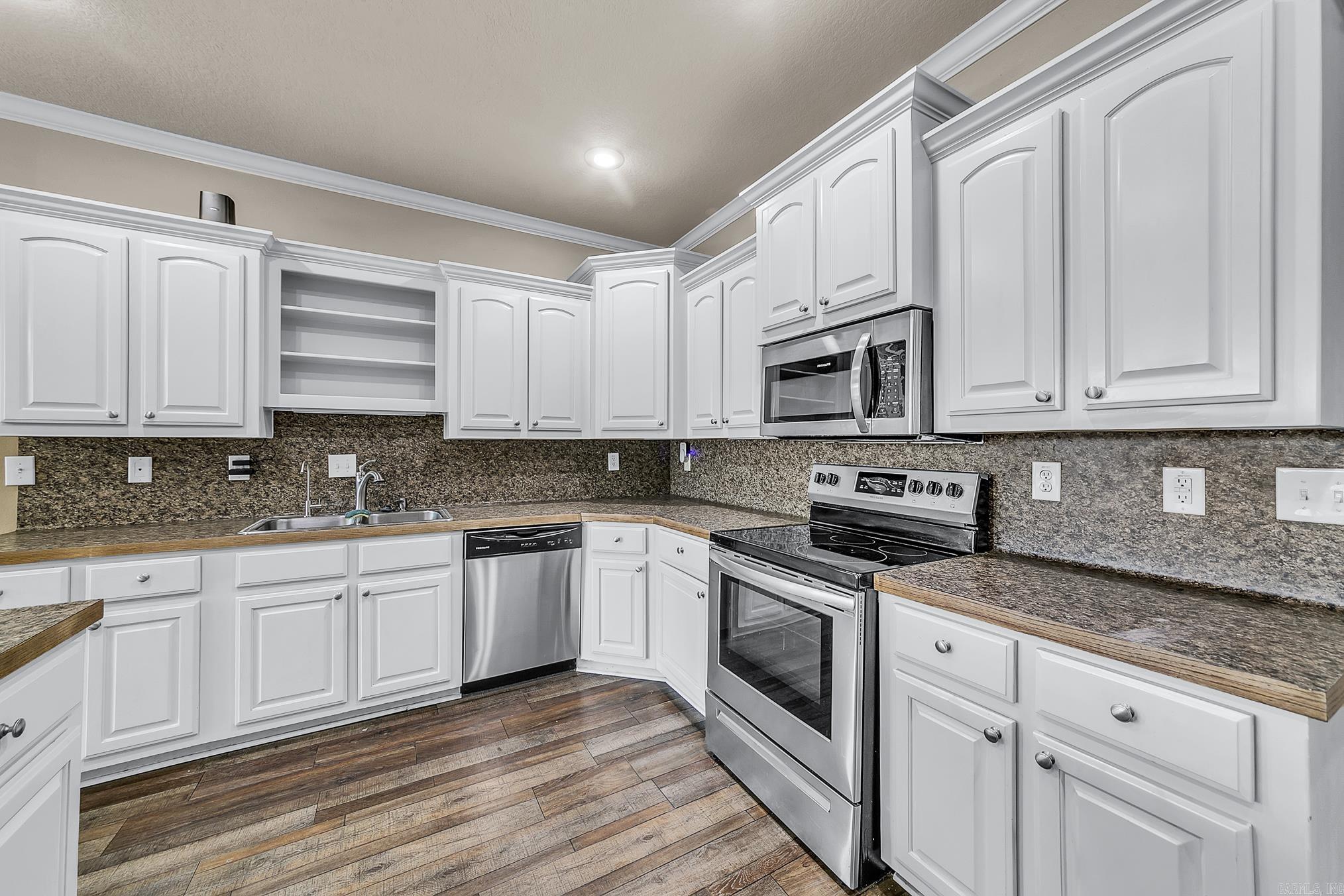 Stonehedge Place II - Residential Lease