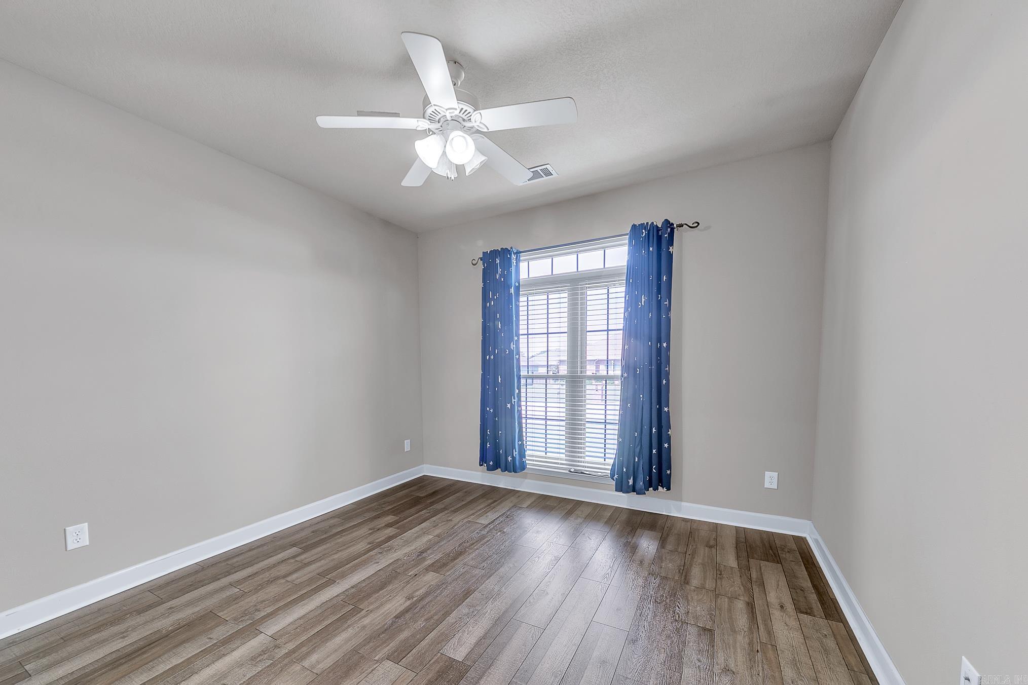 Stonehedge Place II - Residential Lease