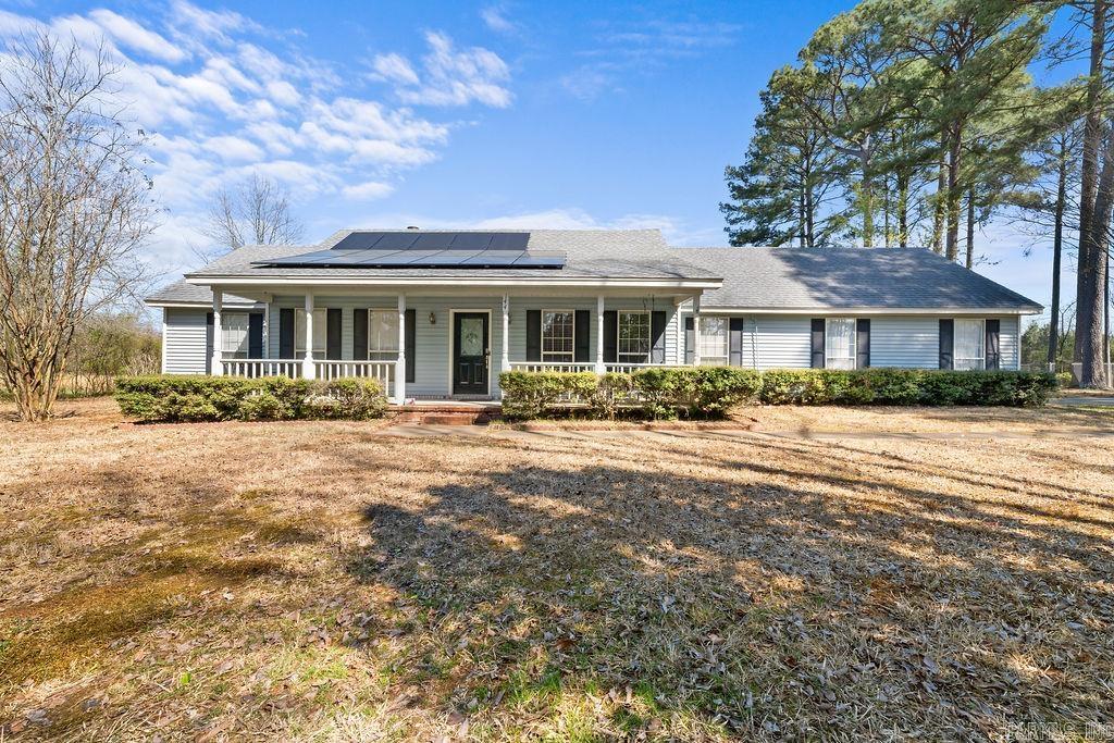 PINEWOOD ESTATES - Residential