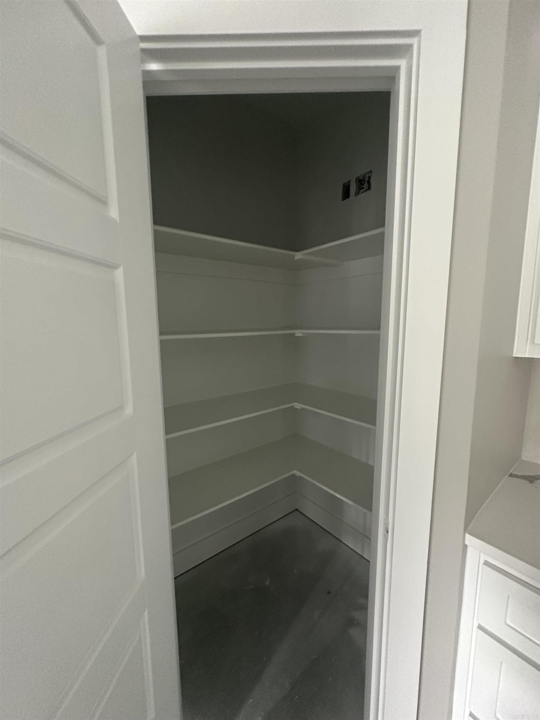 ISABELLE COURT - Residential