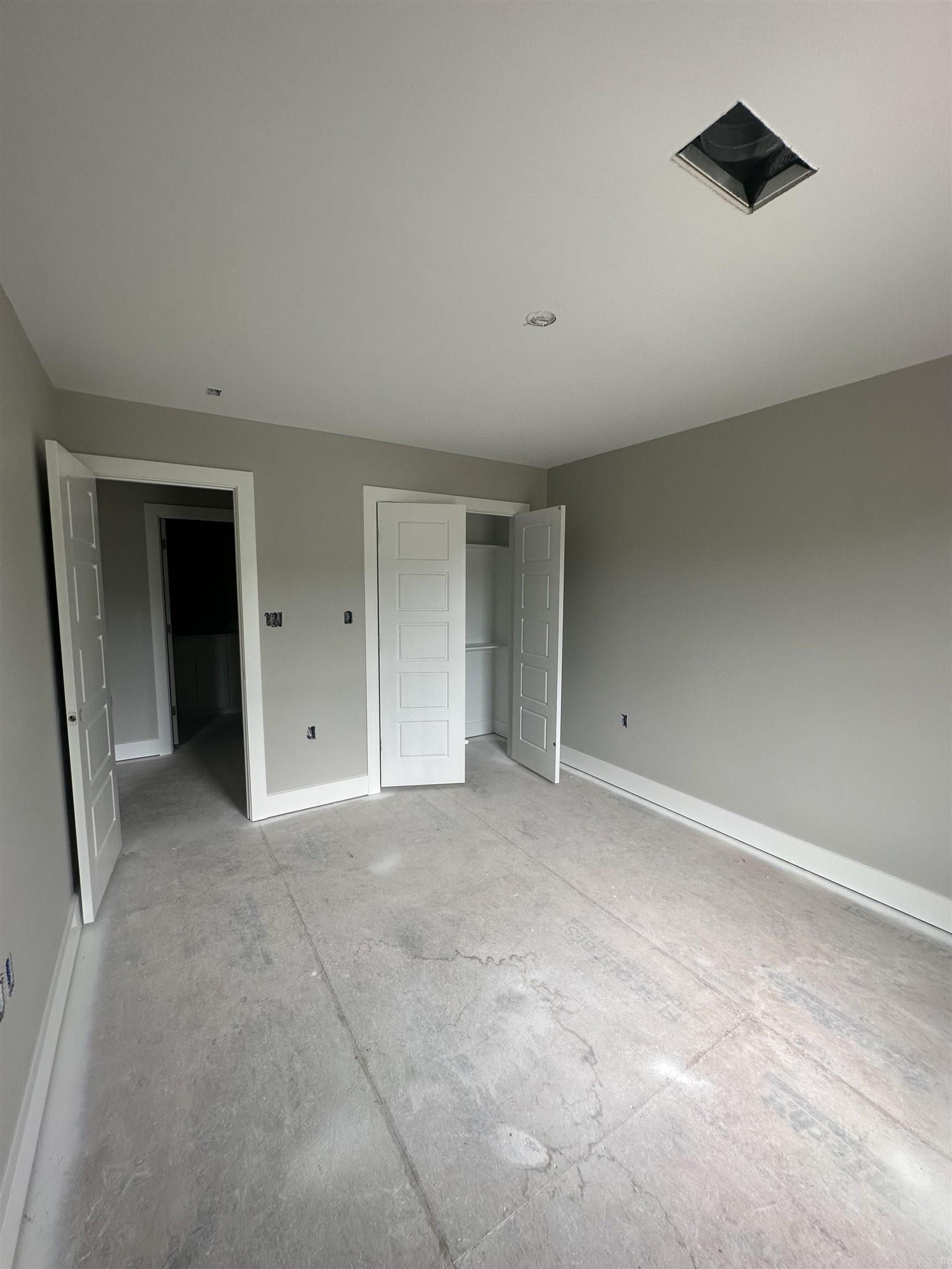 ISABELLE COURT - Residential