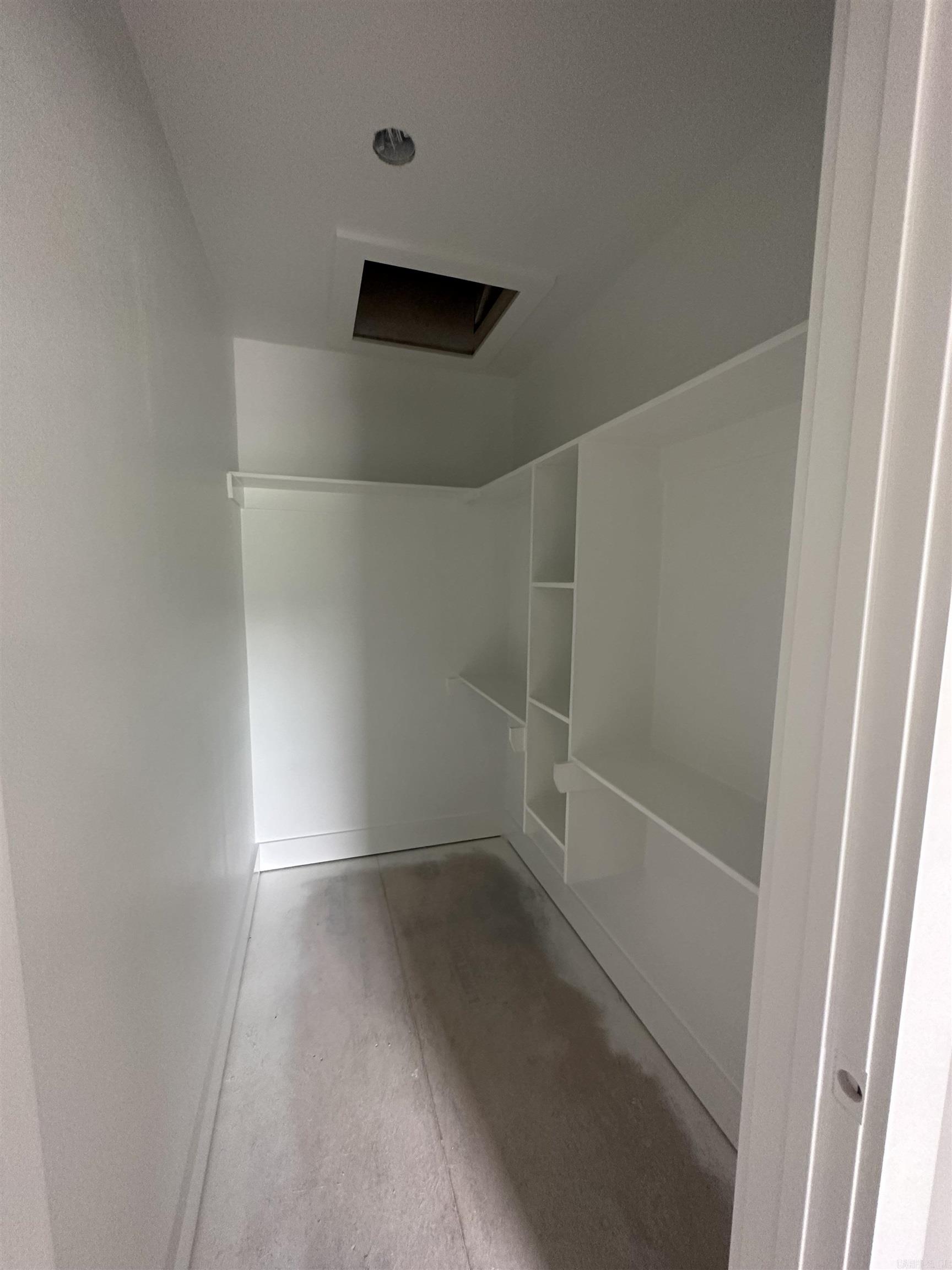 ISABELLE COURT - Residential