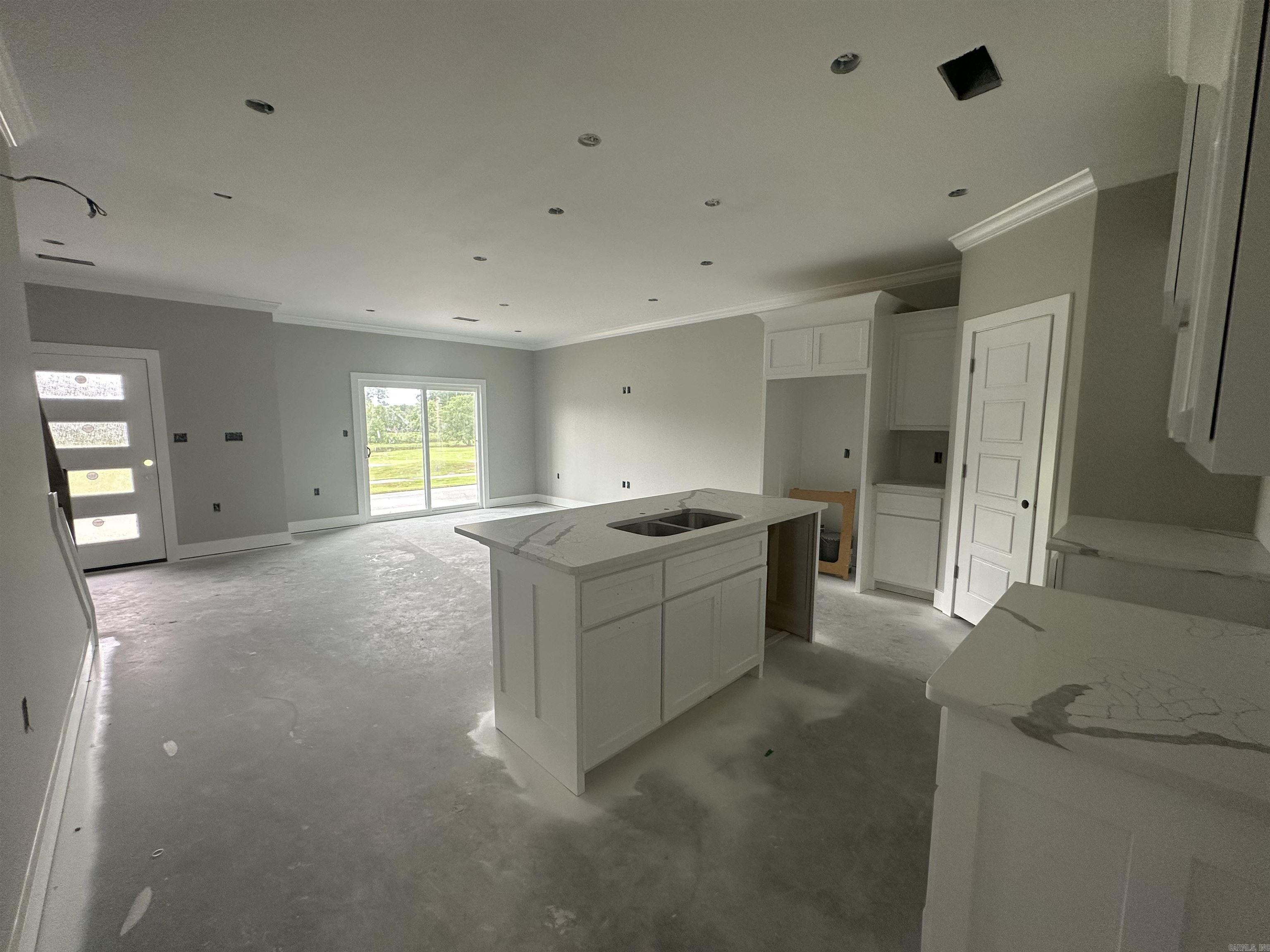 ISABELLE COURT - Residential