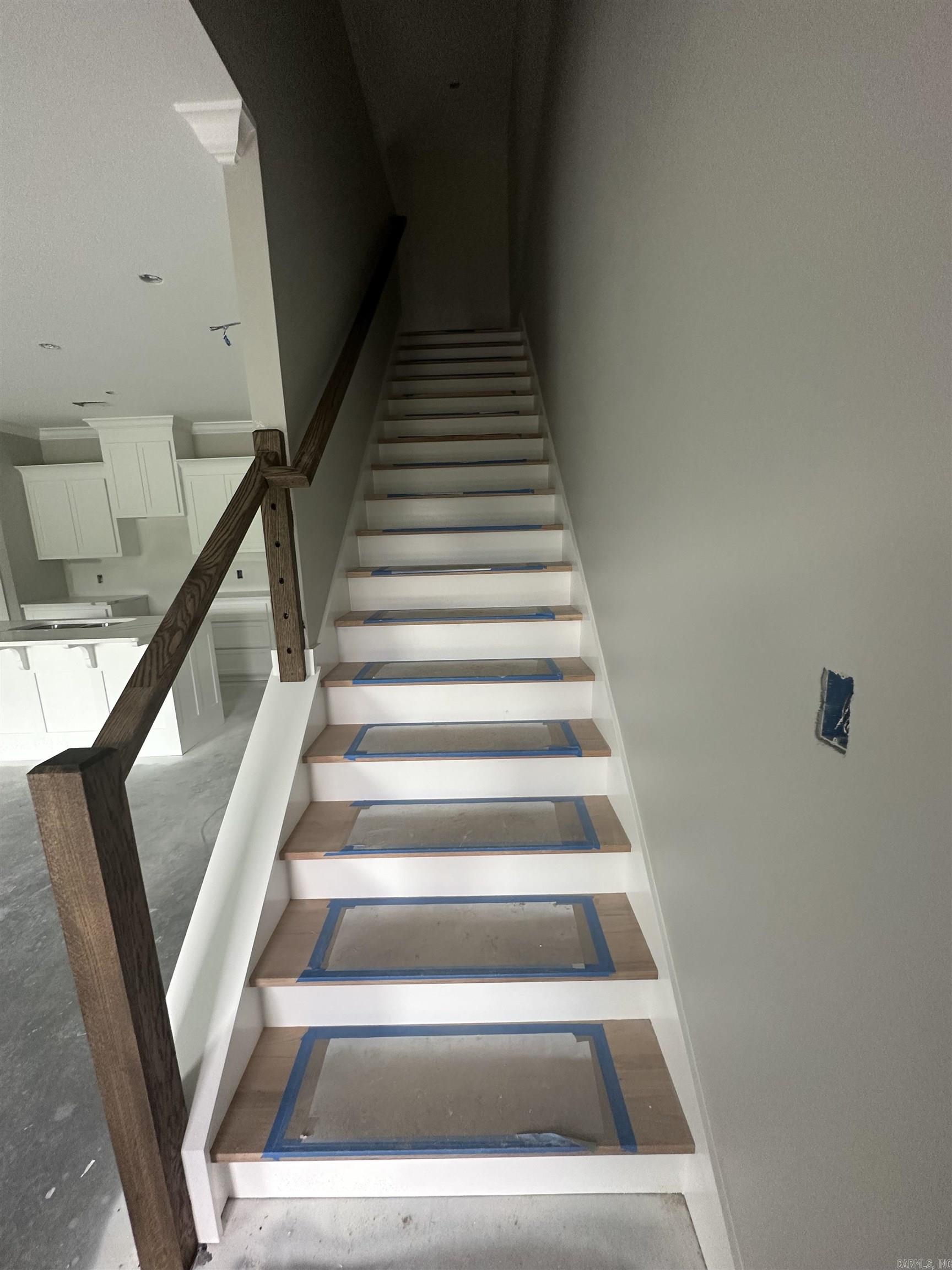 ISABELLE COURT - Residential