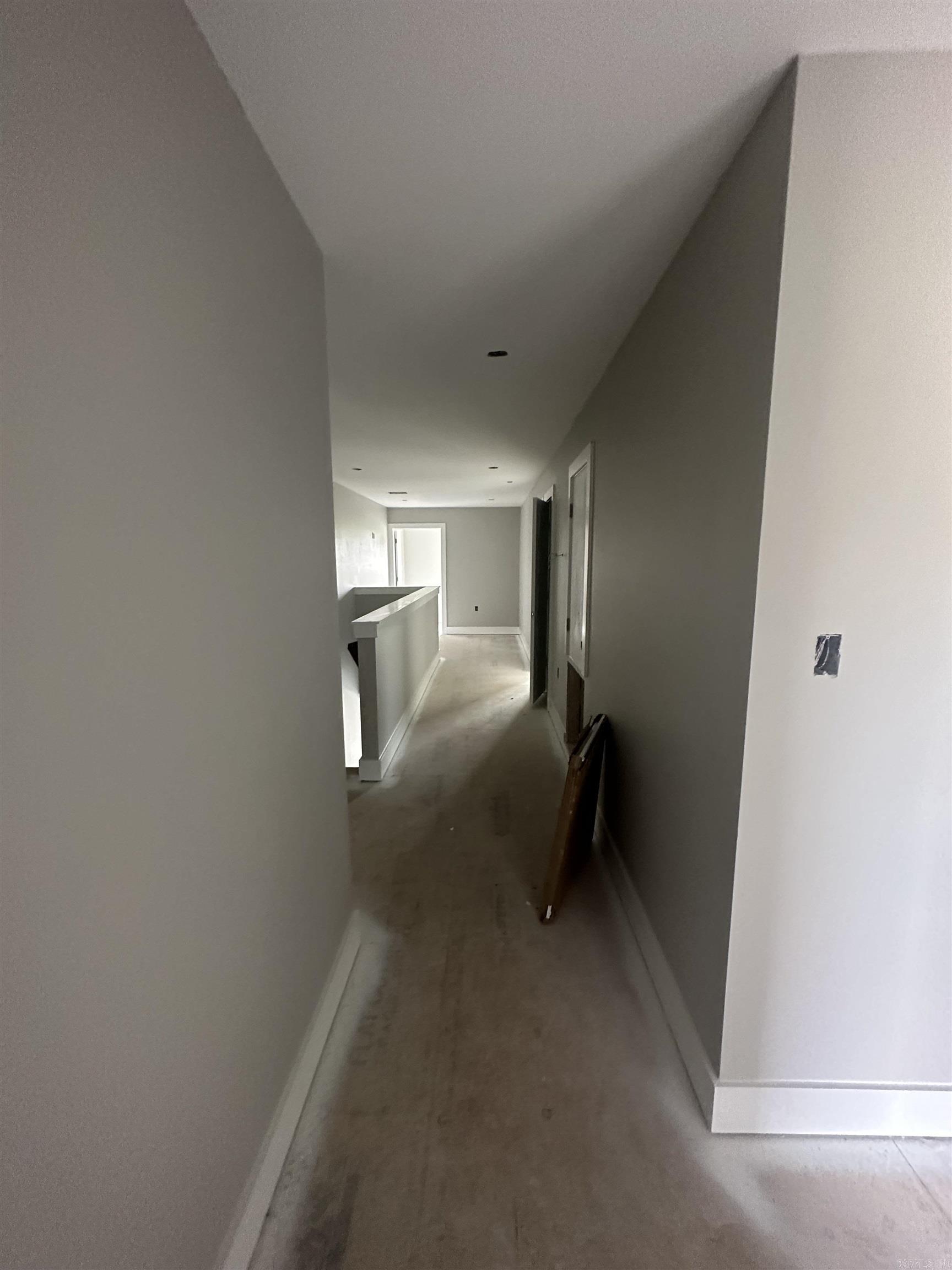 ISABELLE COURT - Residential