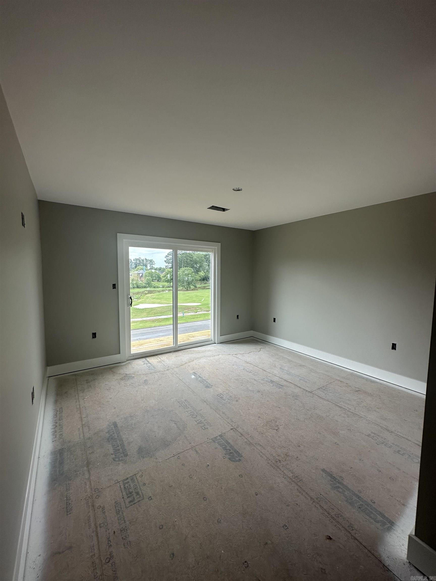 ISABELLE COURT - Residential