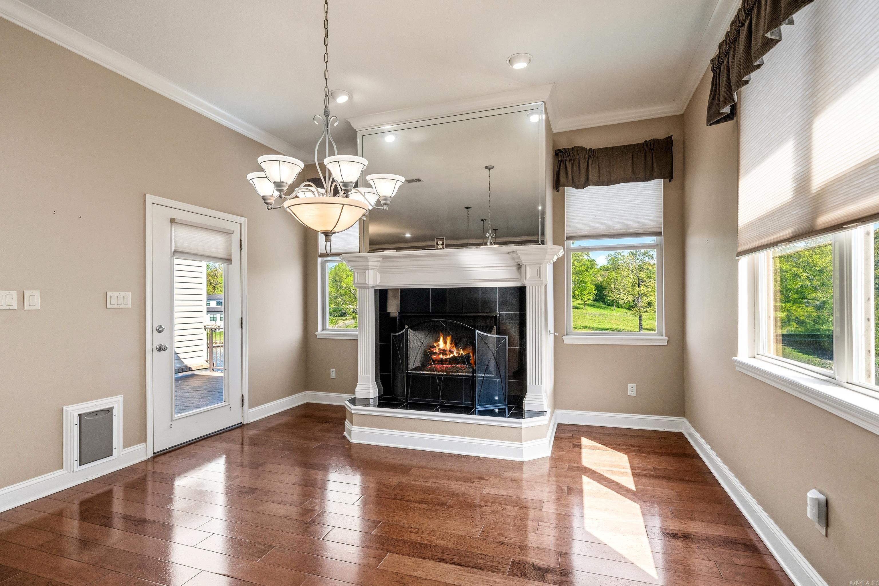 HUNTERS COVE - Residential