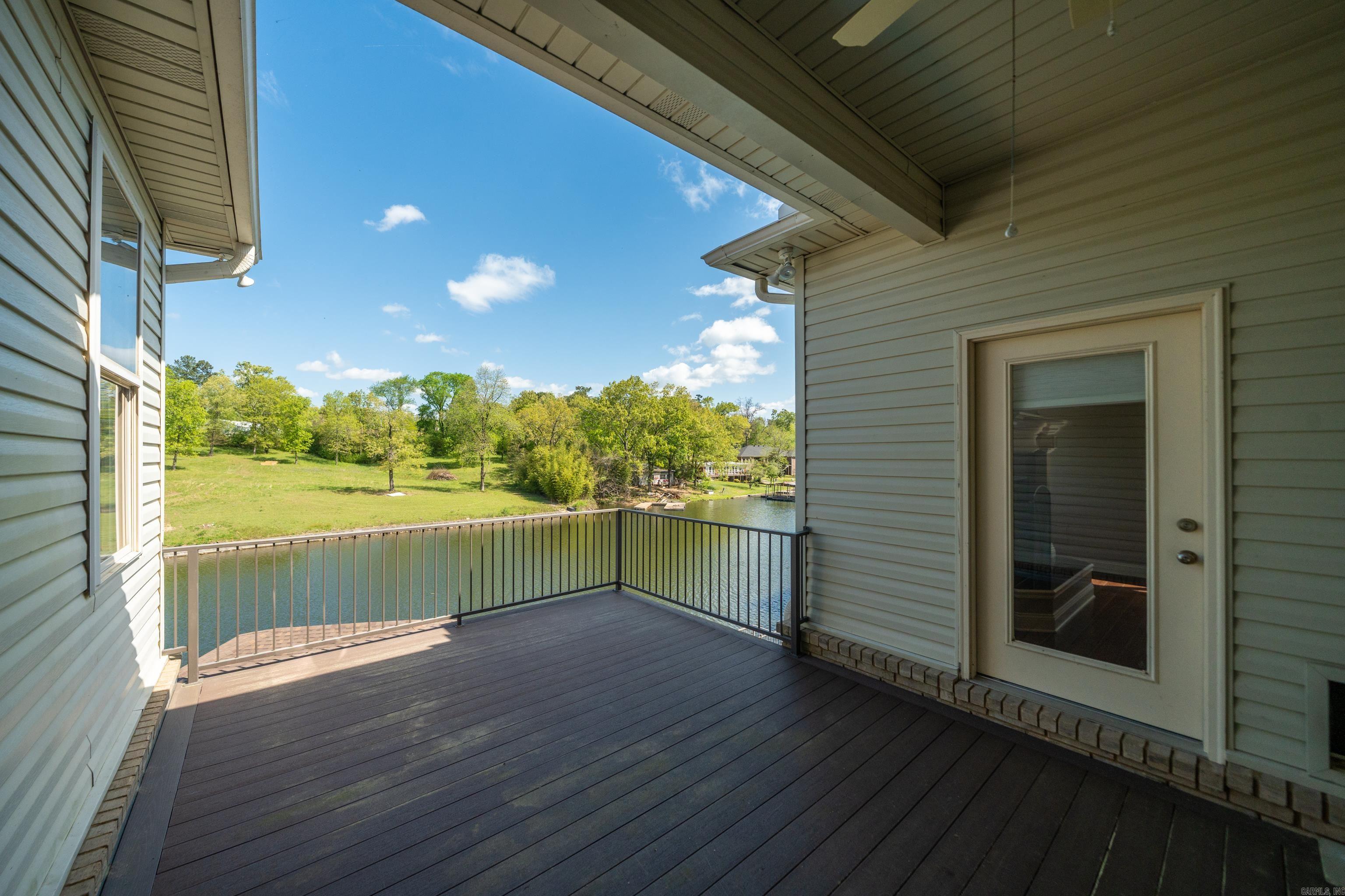 HUNTERS COVE - Residential