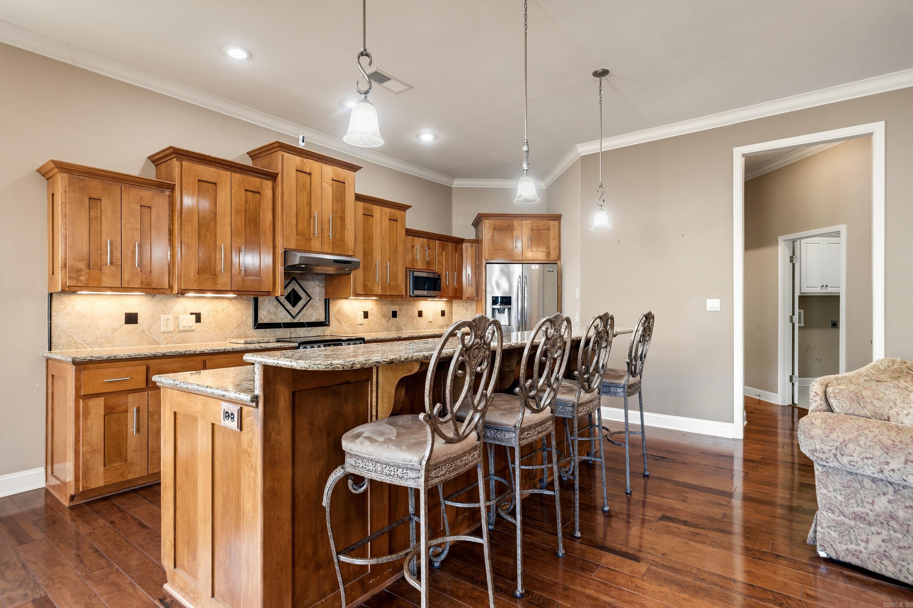 HUNTERS COVE - Residential