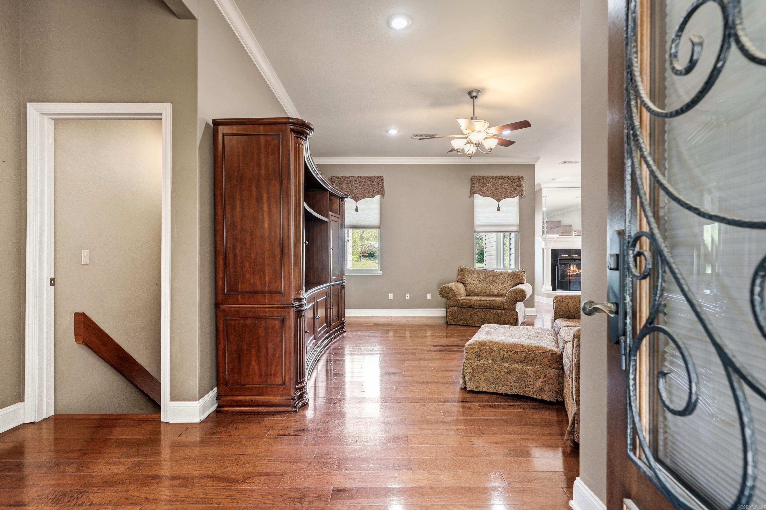 HUNTERS COVE - Residential