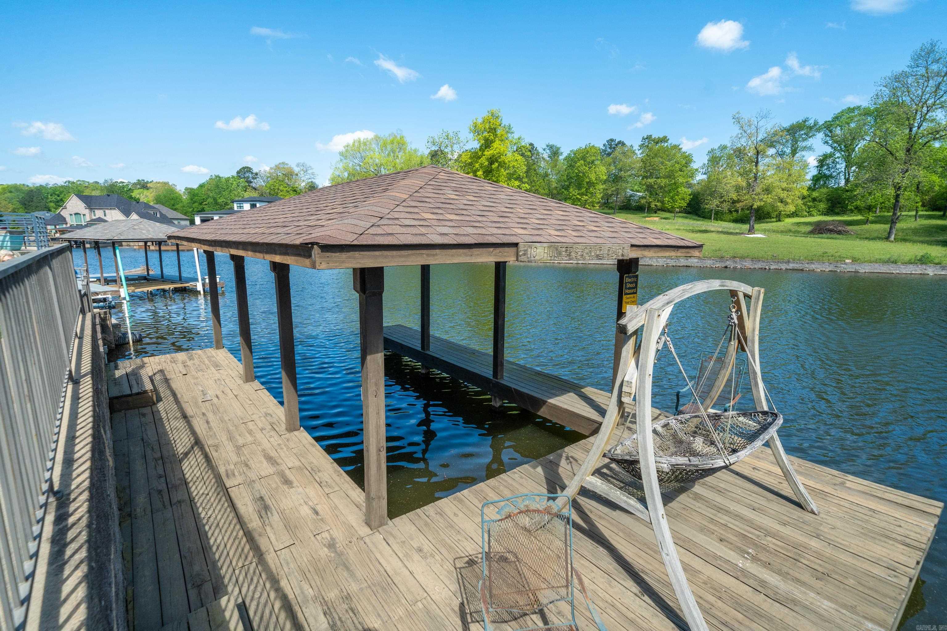 HUNTERS COVE - Residential