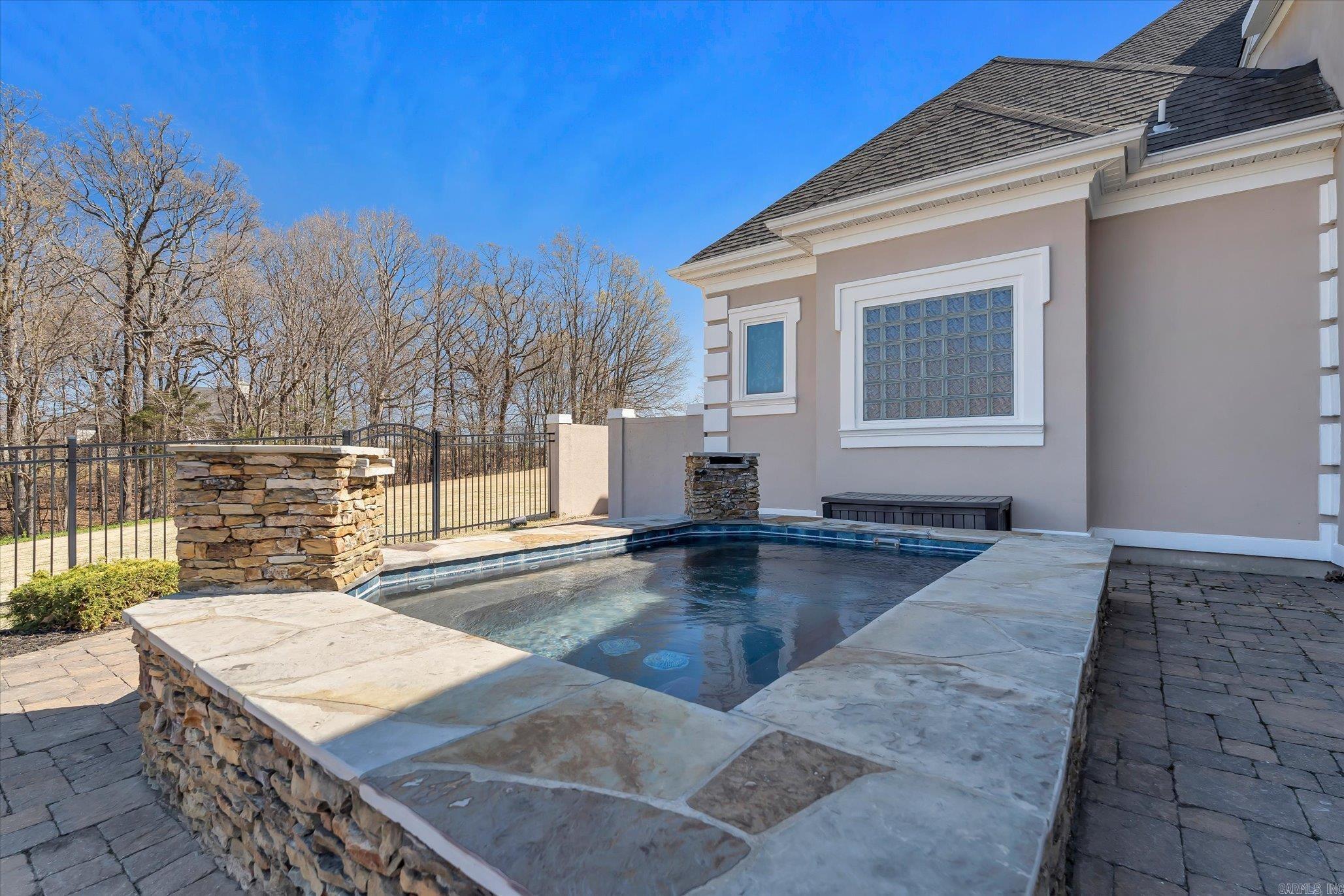 Ridgepointe Country Club - Residential