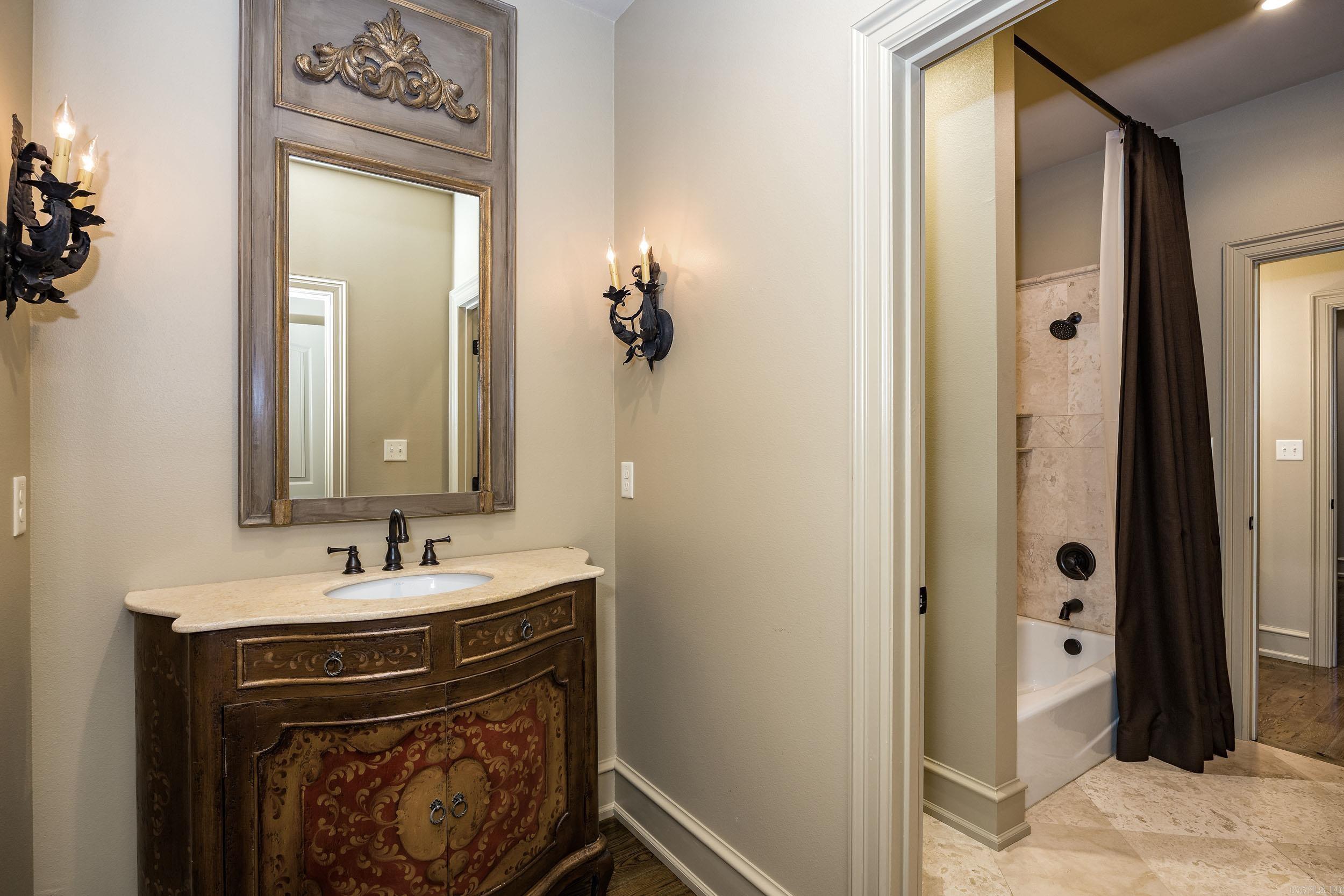 MOUNTAIN CREST ESTATES - Residential