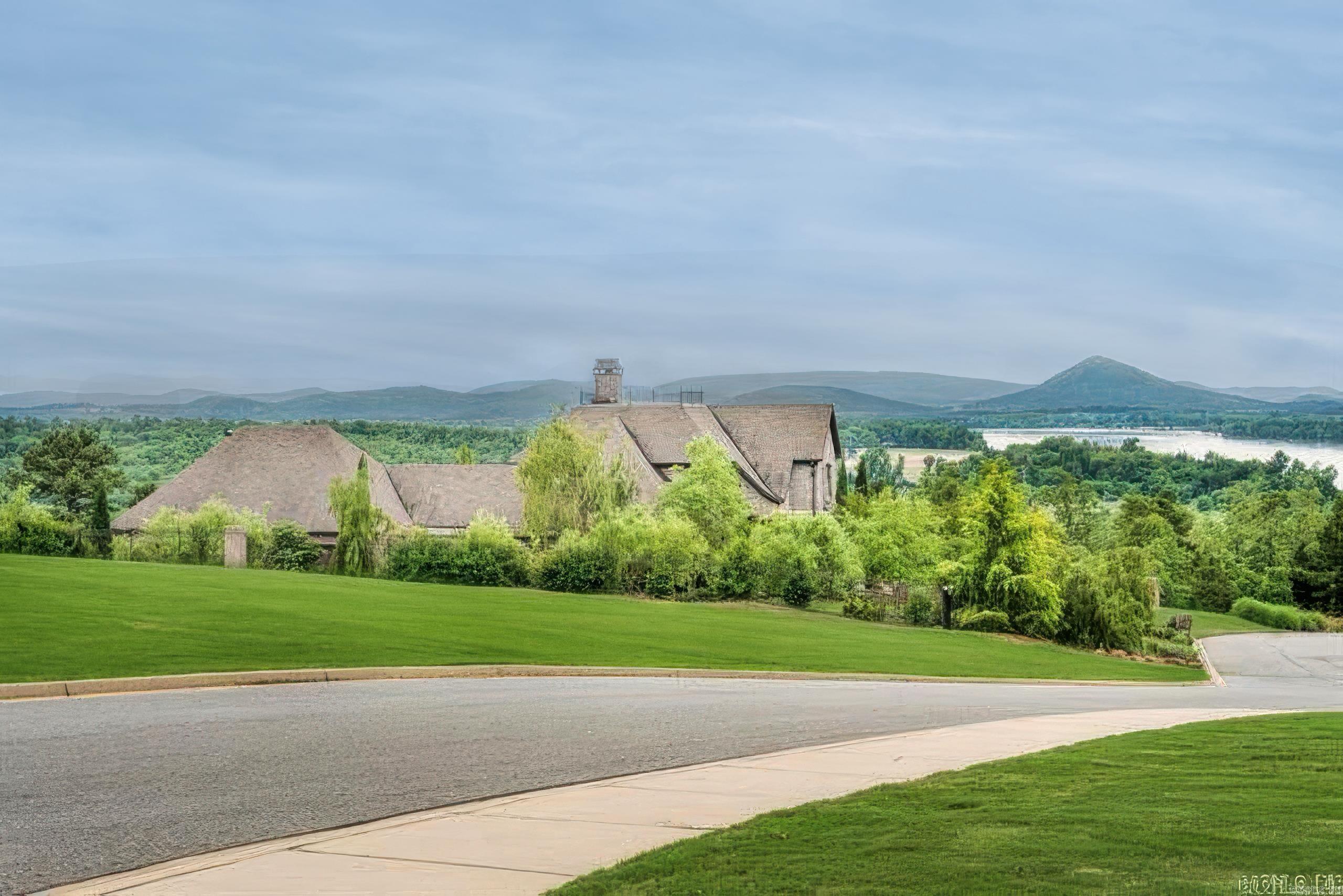 MOUNTAIN CREST ESTATES - Residential