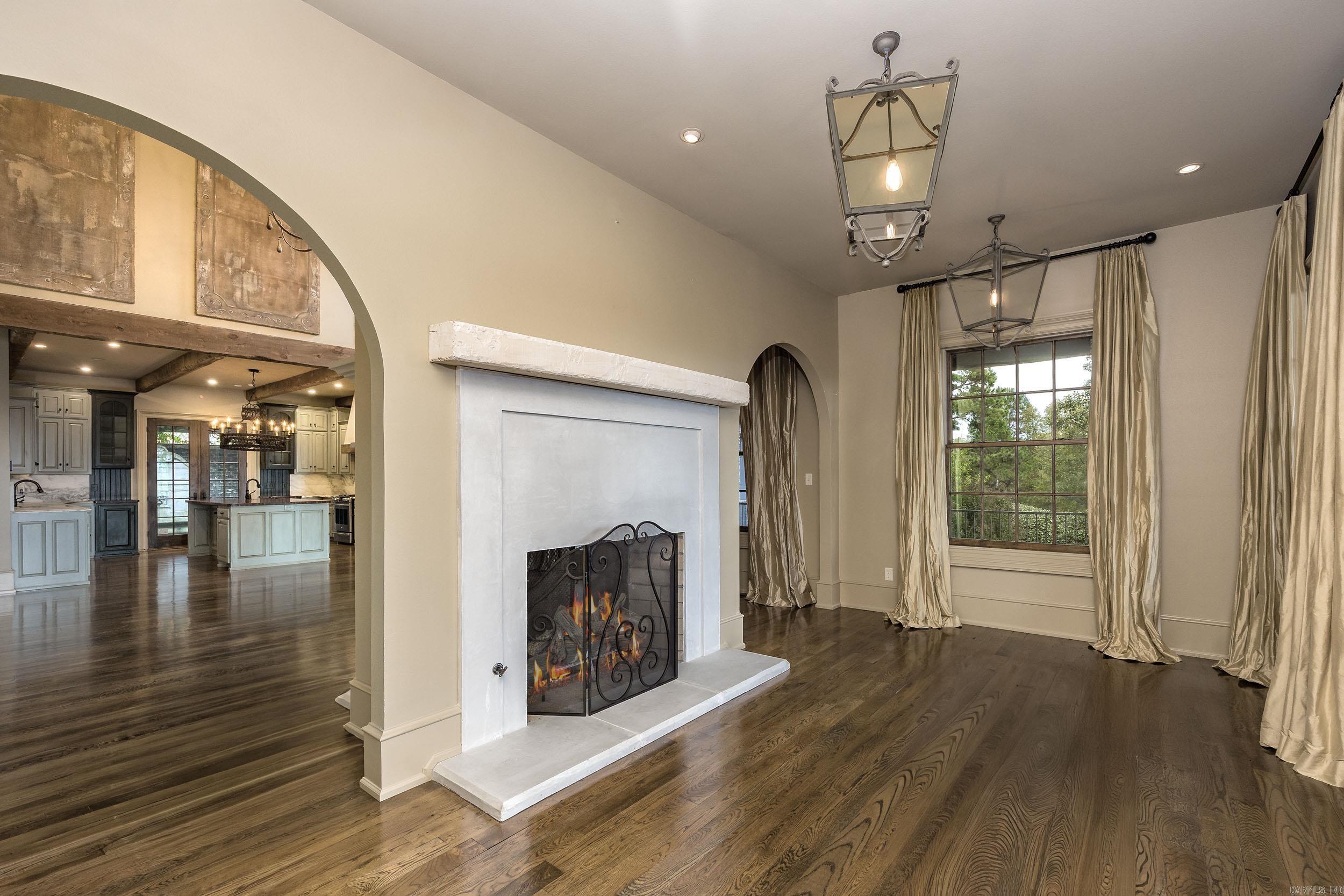 MOUNTAIN CREST ESTATES - Residential