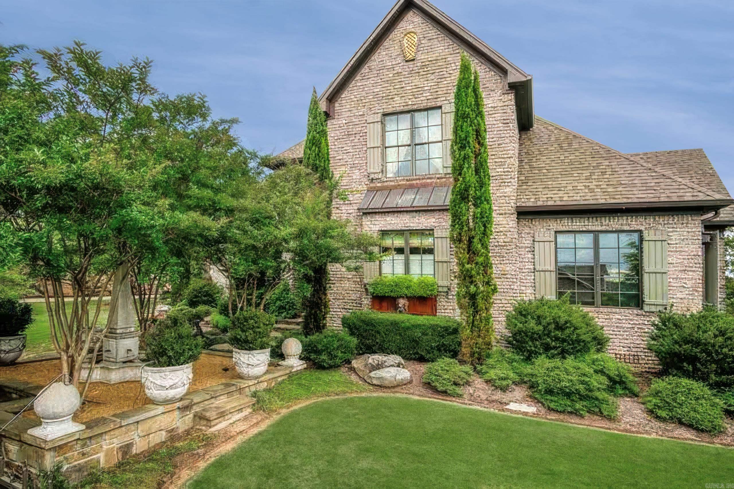 MOUNTAIN CREST ESTATES - Residential