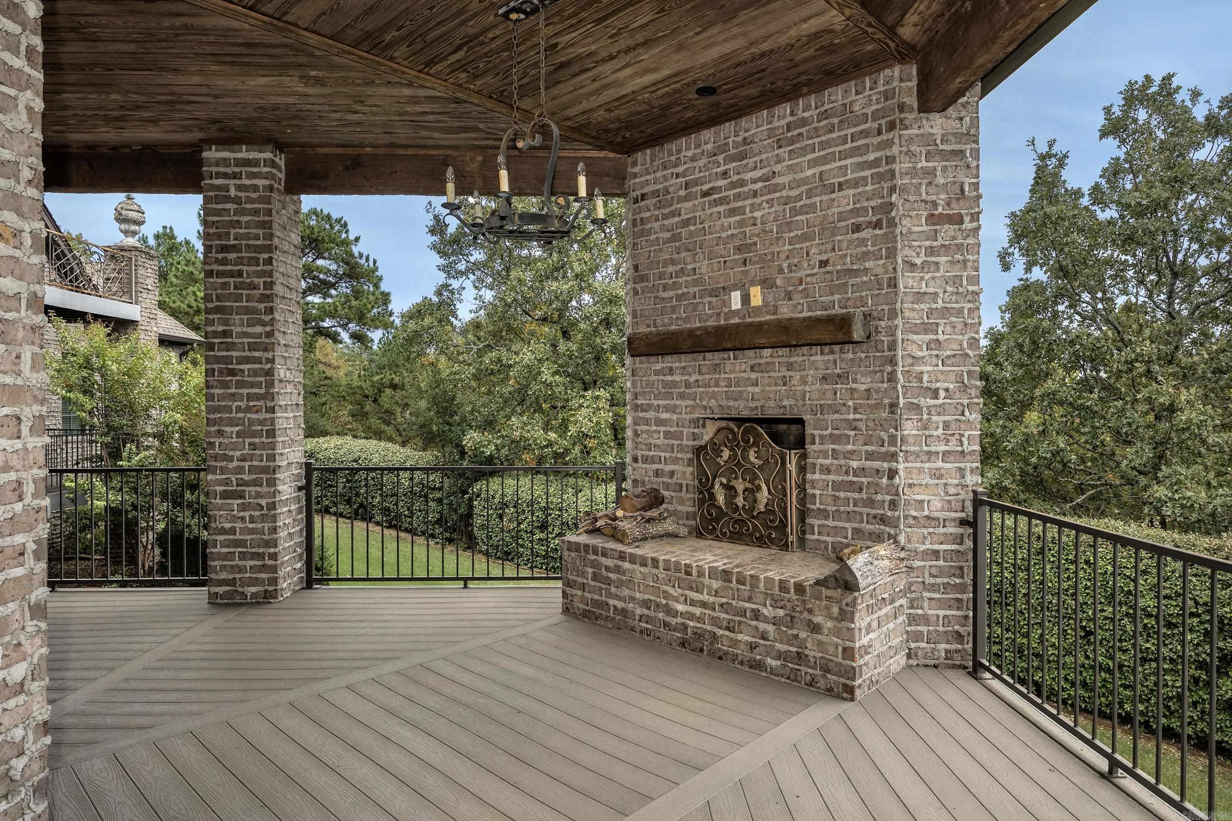 MOUNTAIN CREST ESTATES - Residential