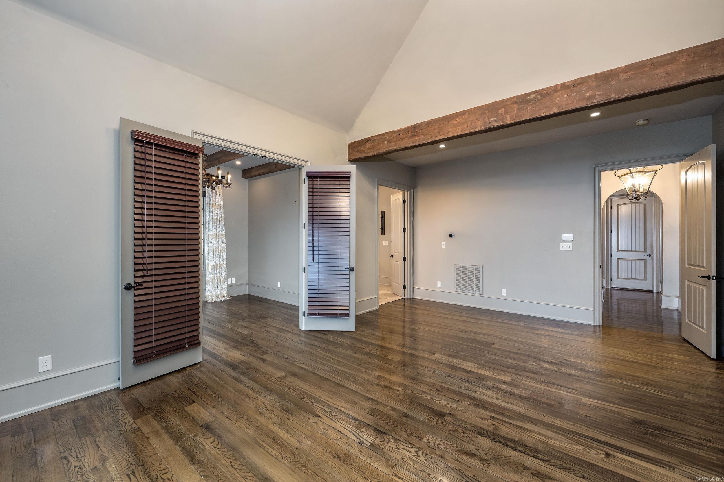 MOUNTAIN CREST ESTATES - Residential