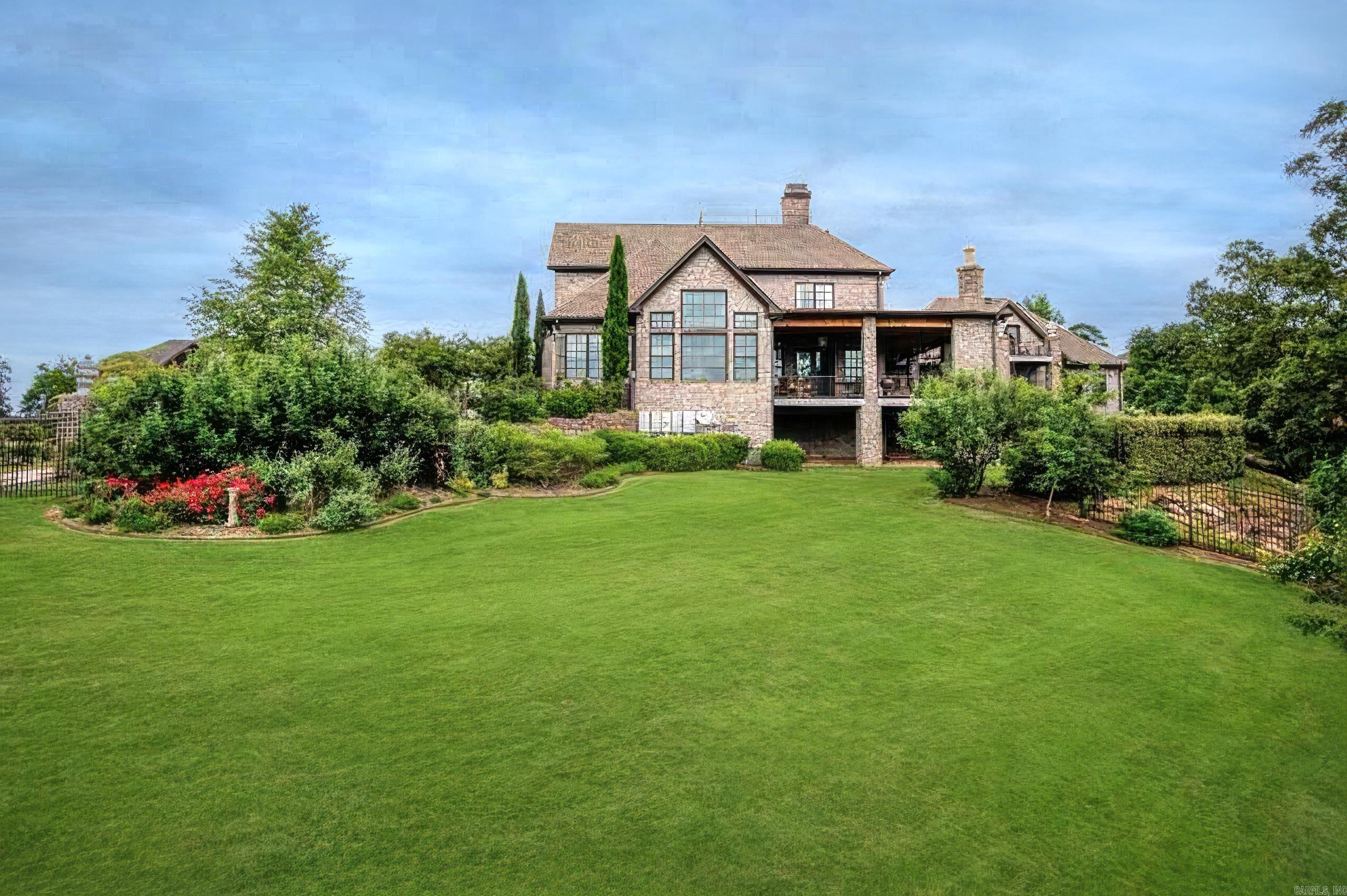 MOUNTAIN CREST ESTATES - Residential