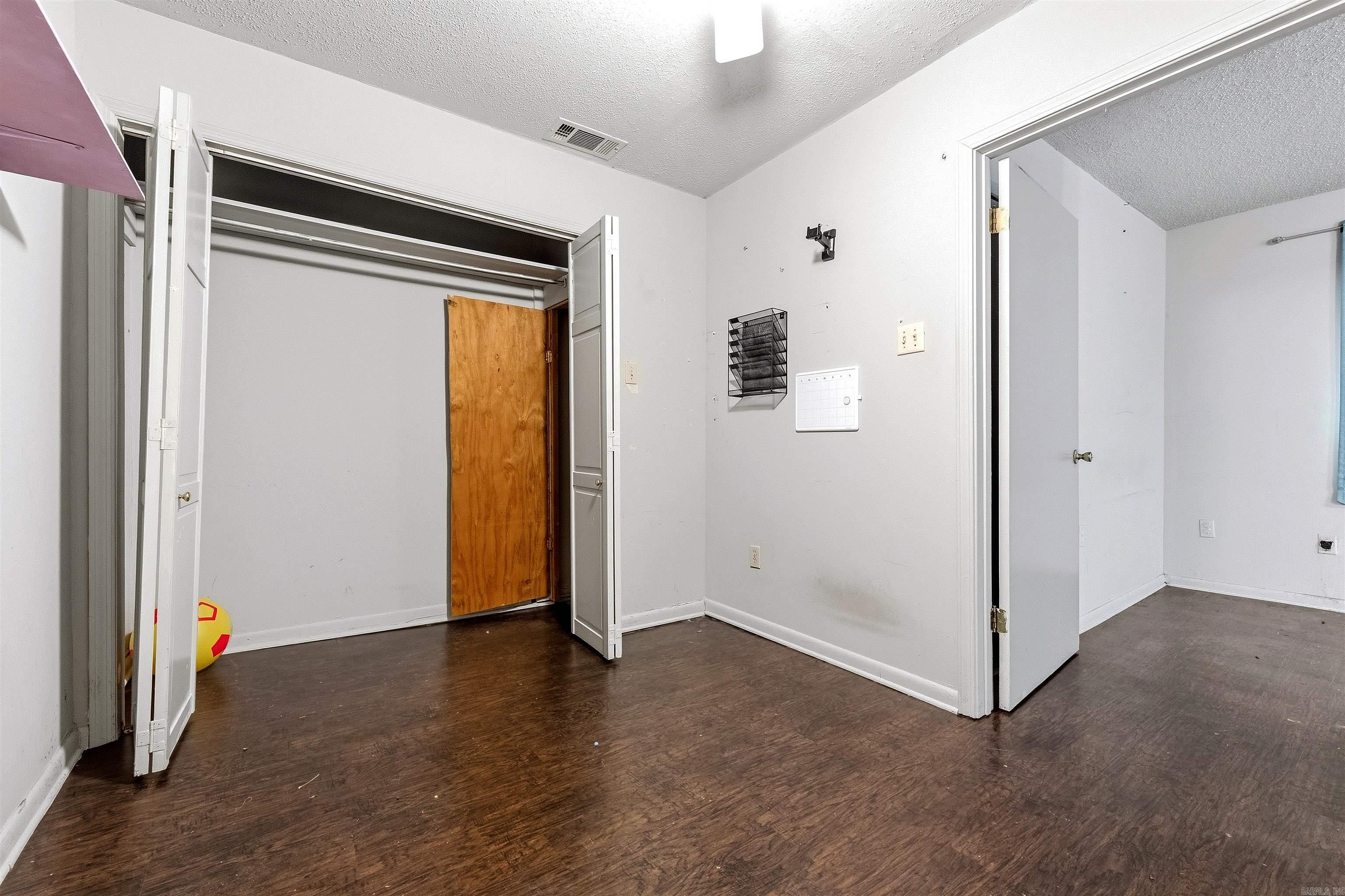 Gravel Ridge - Residential