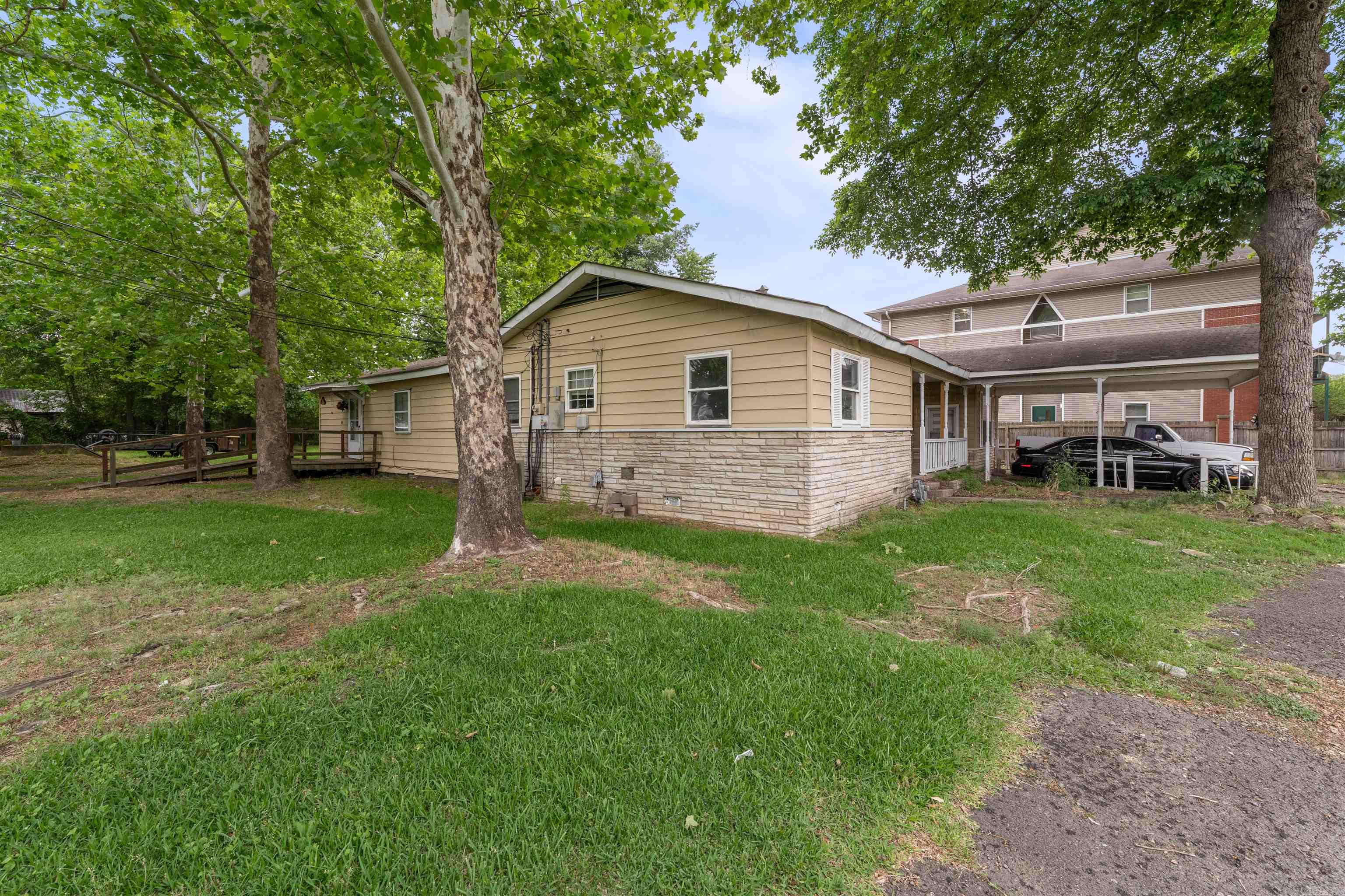Gravel Ridge - Residential