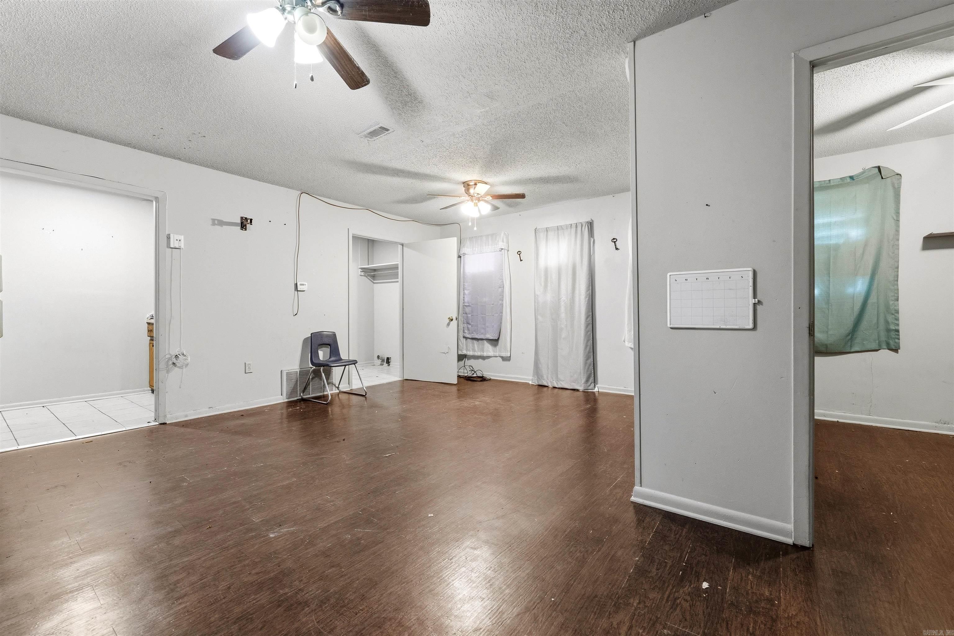 Gravel Ridge - Residential