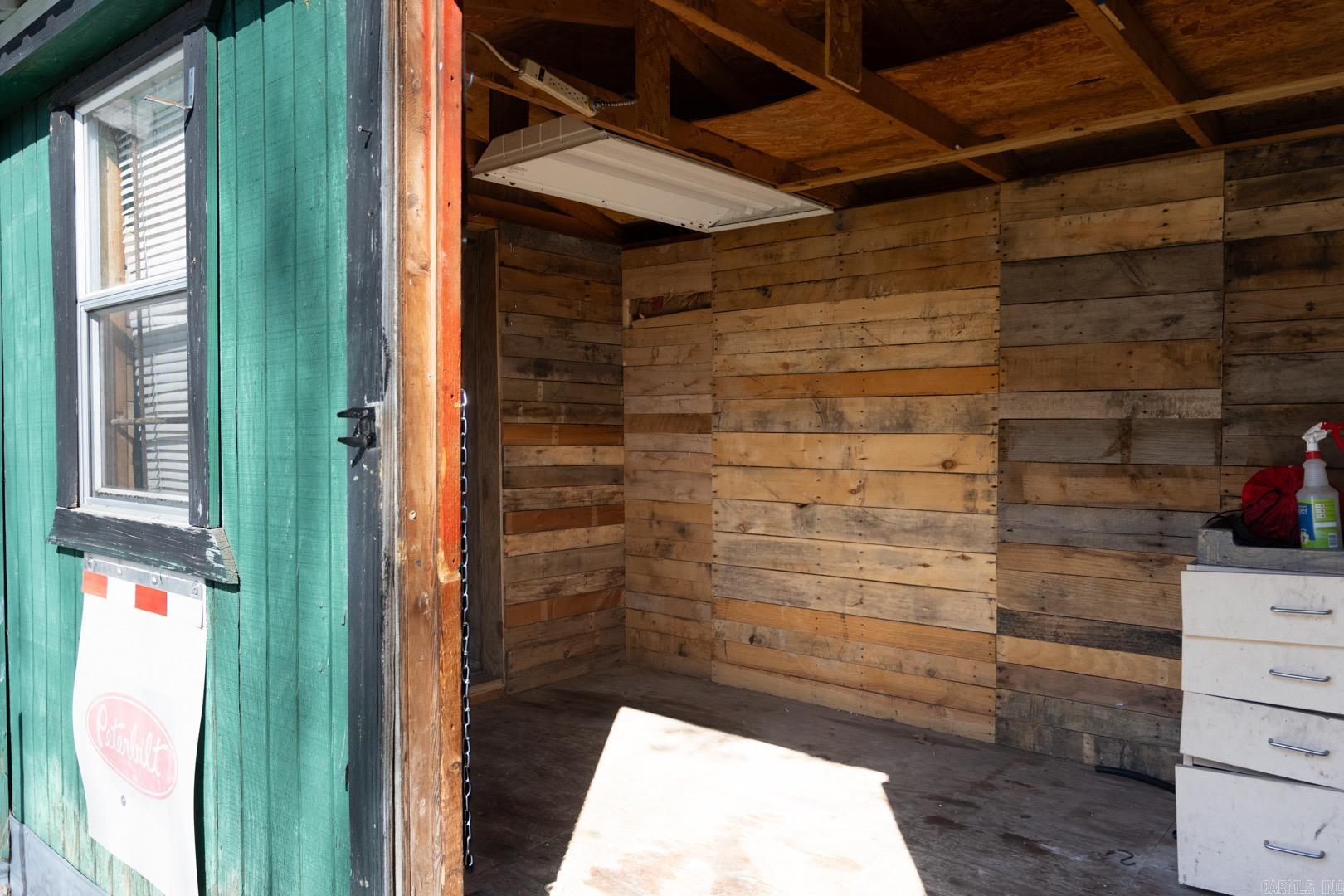 Ranchette - Residential