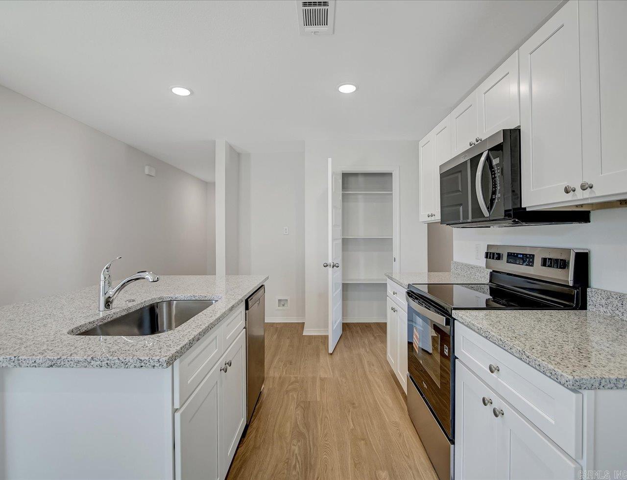 MOONLIGHT MEADOWS PHASE 1 - Residential