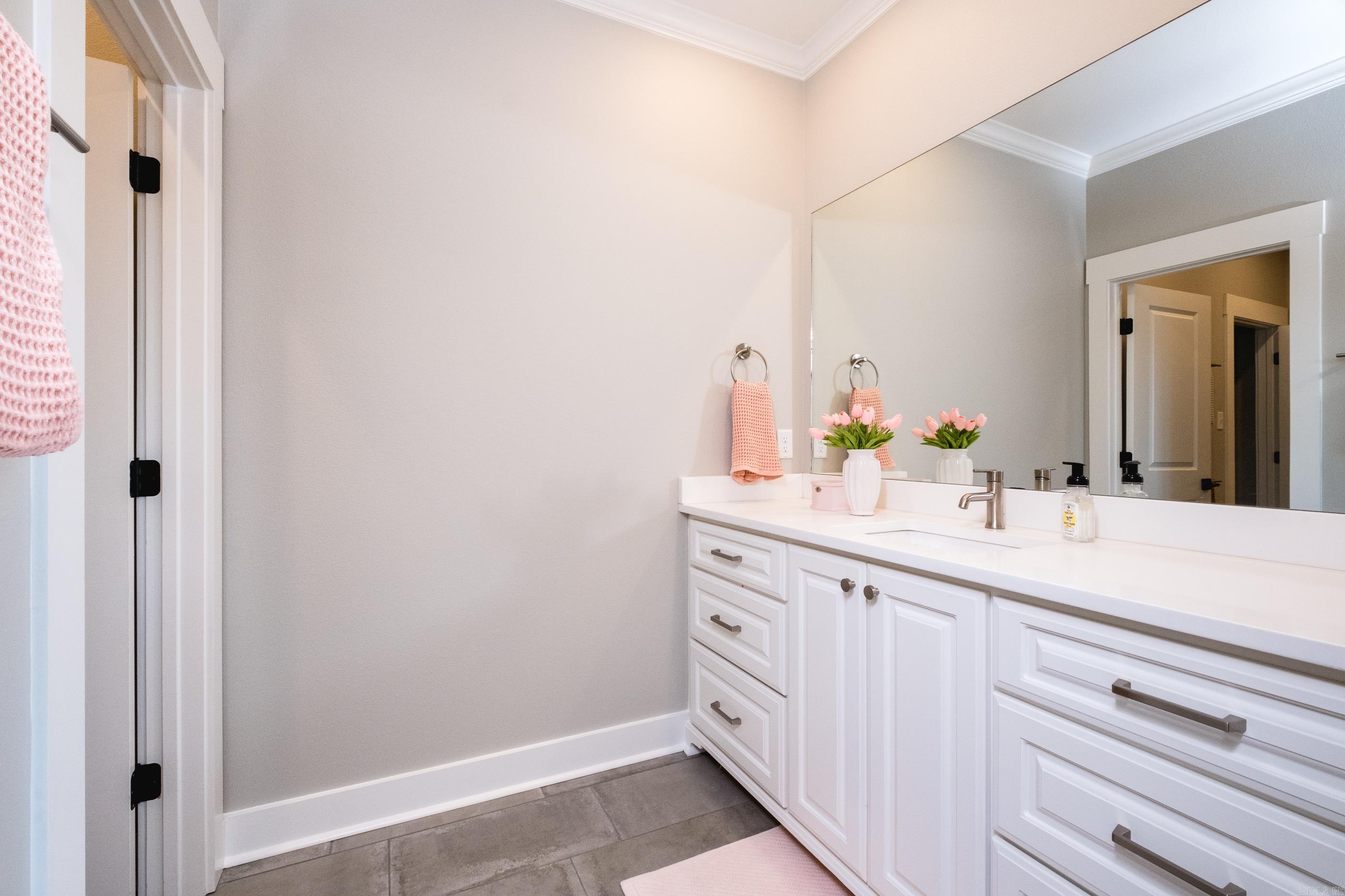 CHENAL VALLEY "ENSBURY PLACE" - Residential