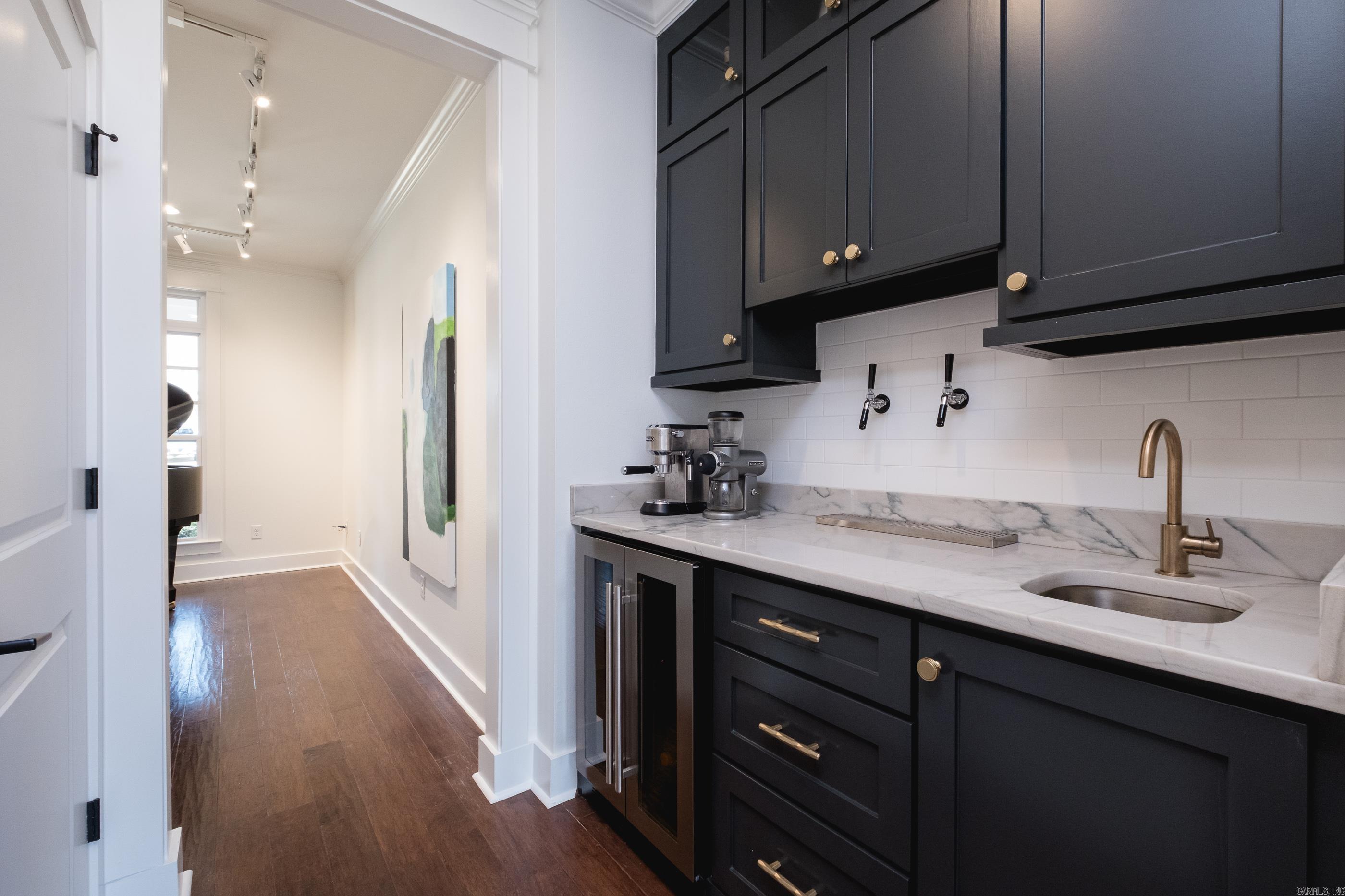 CHENAL VALLEY "ENSBURY PLACE" - Residential