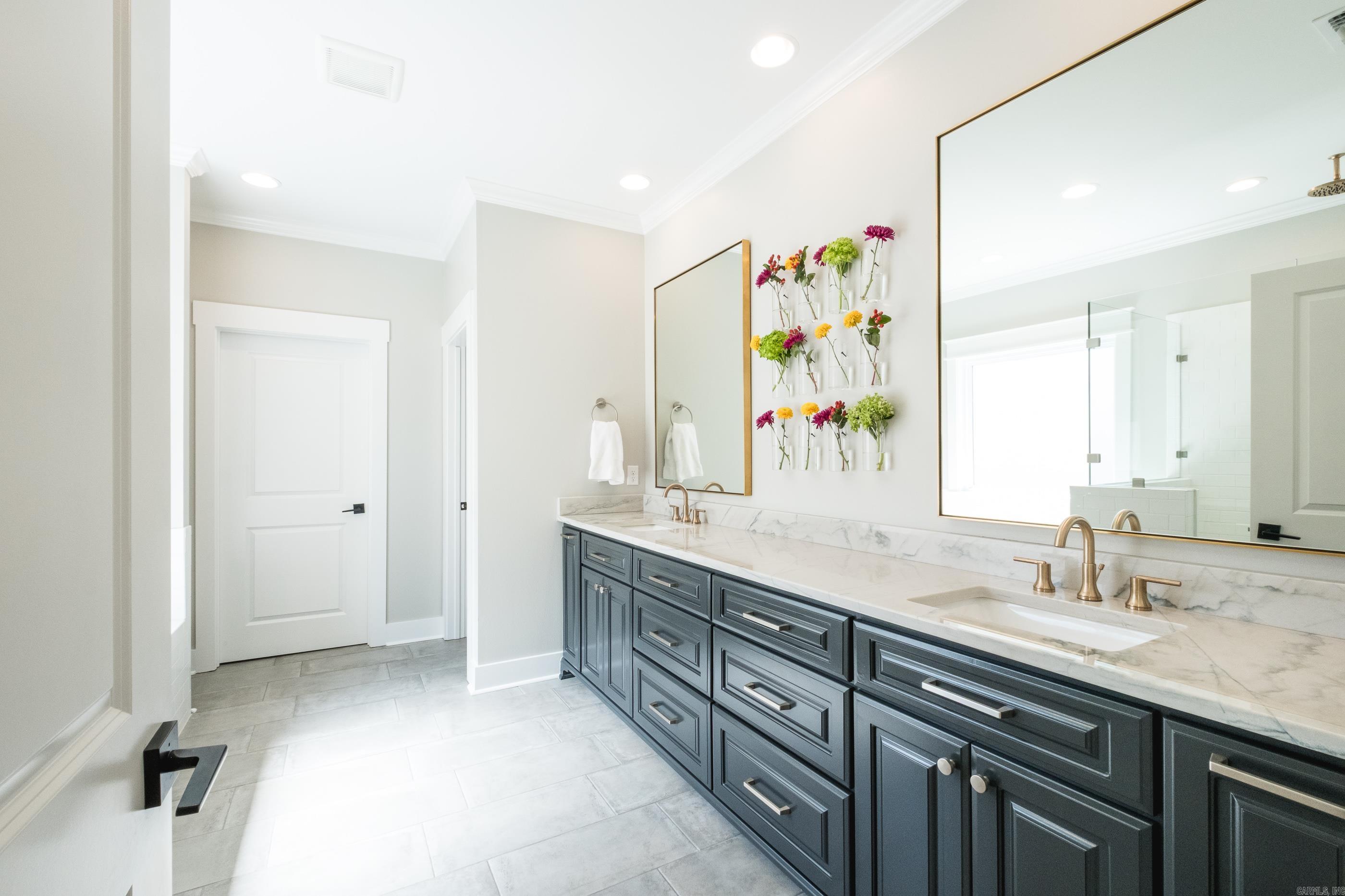 CHENAL VALLEY "ENSBURY PLACE" - Residential