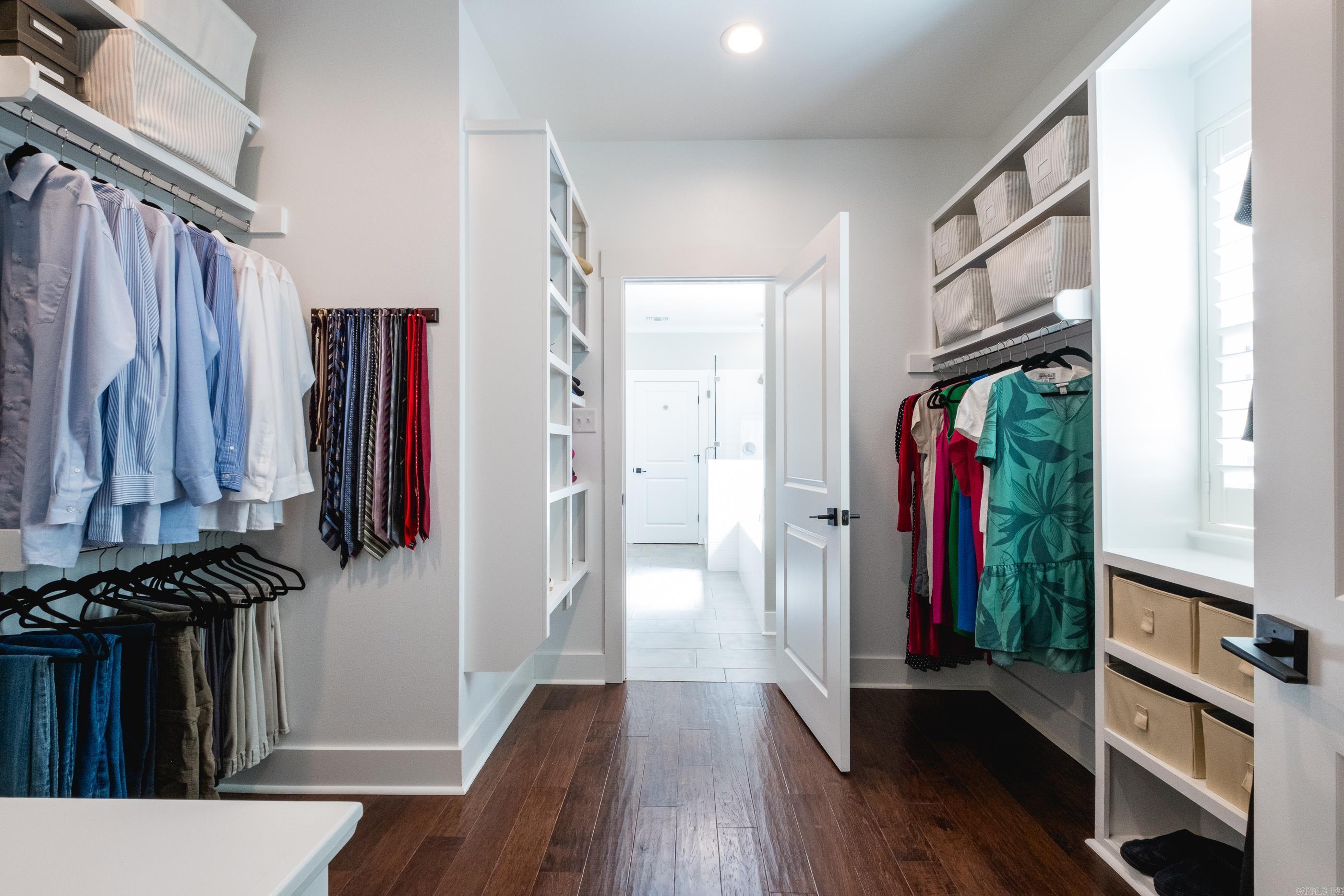 CHENAL VALLEY "ENSBURY PLACE" - Residential