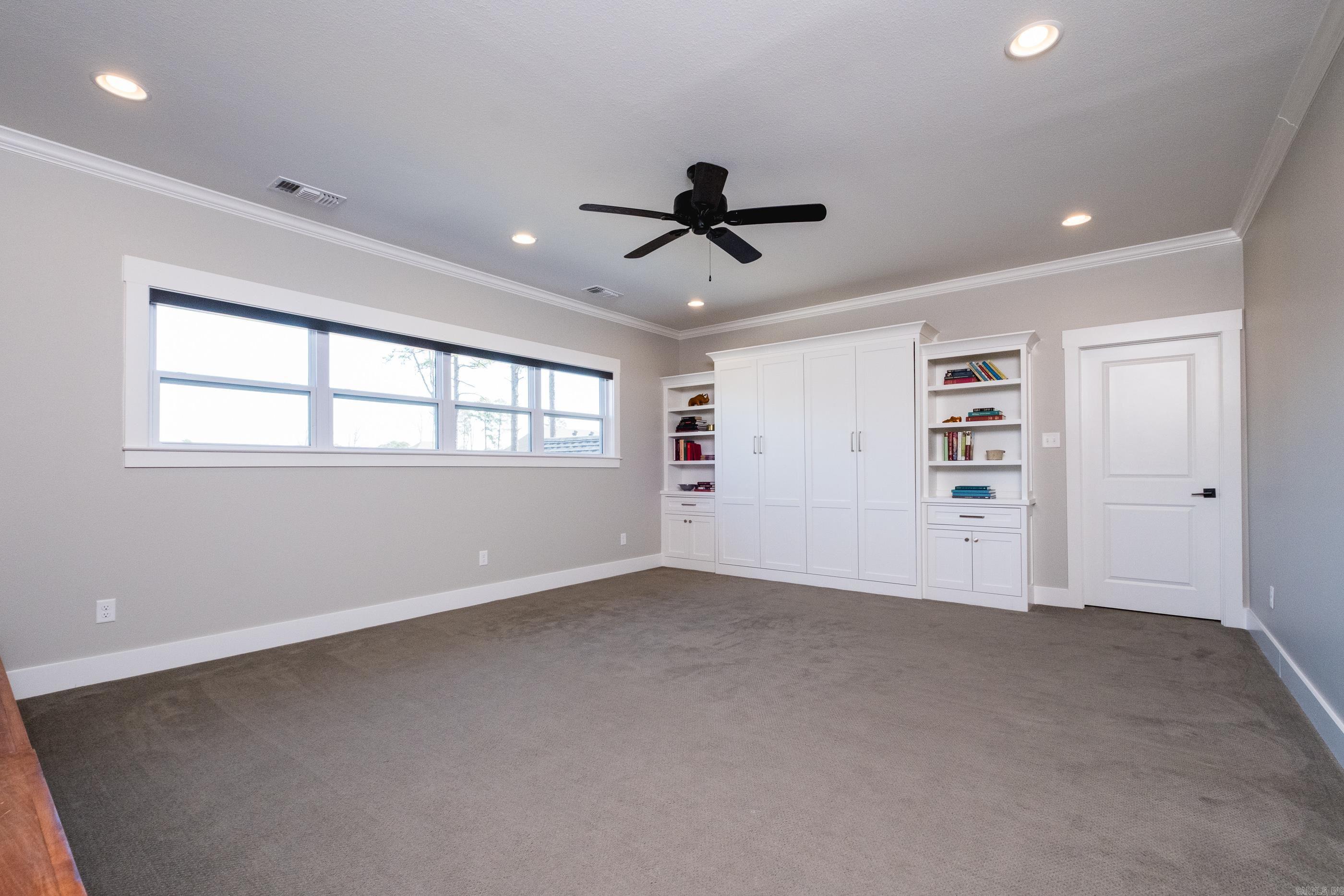 CHENAL VALLEY "ENSBURY PLACE" - Residential