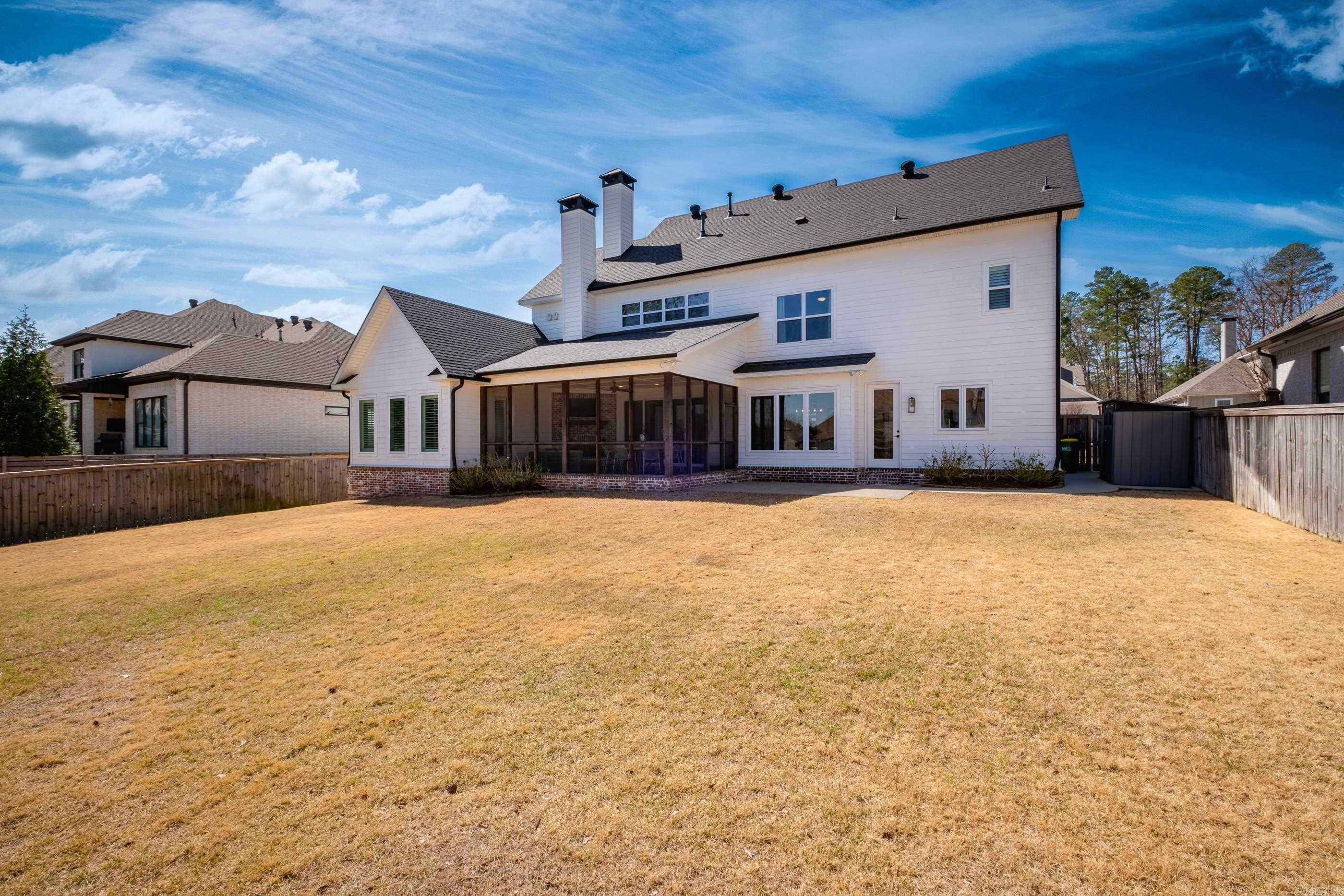 CHENAL VALLEY "ENSBURY PLACE" - Residential