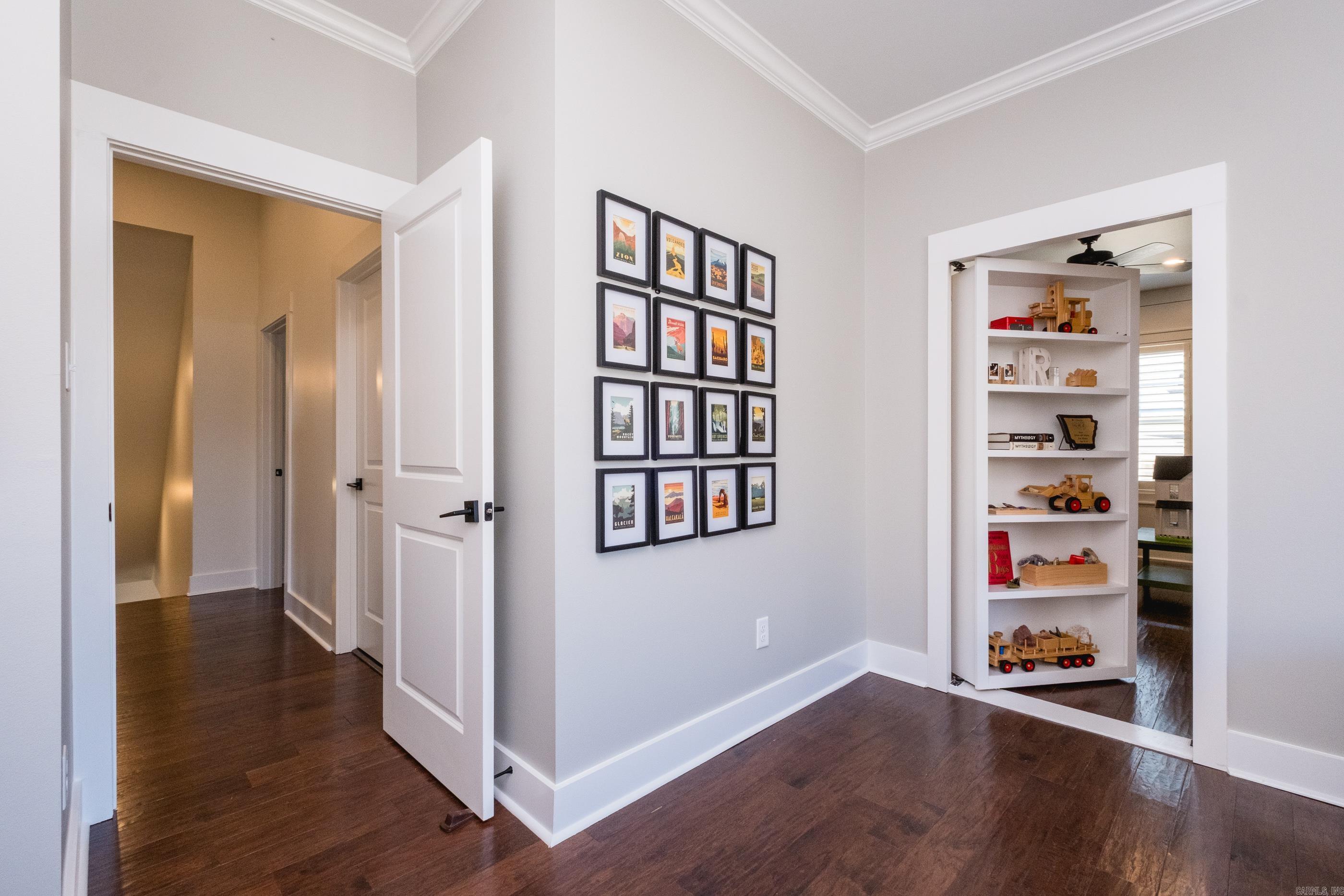 CHENAL VALLEY "ENSBURY PLACE" - Residential