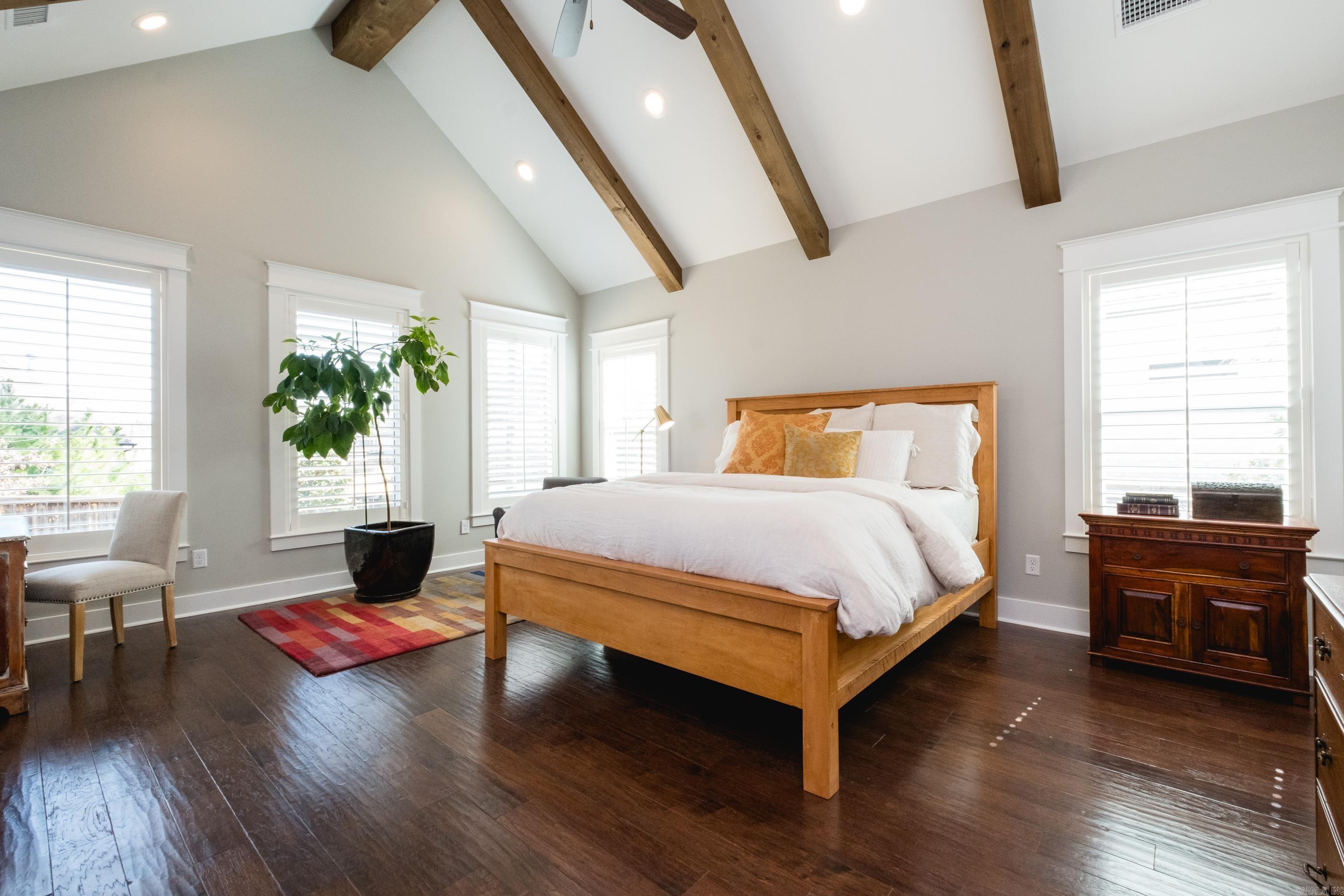 CHENAL VALLEY "ENSBURY PLACE" - Residential